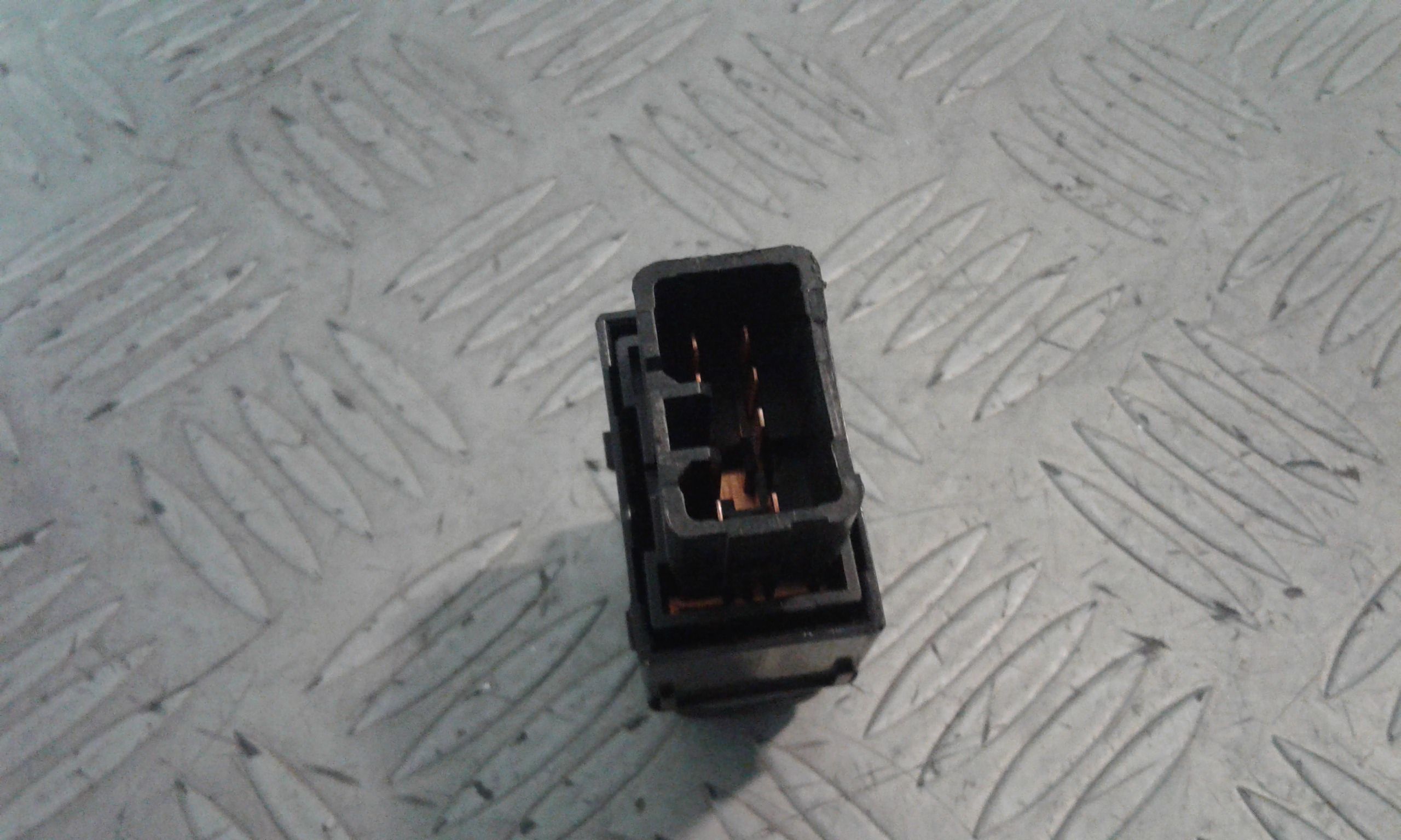 Interruttore Alzacristalli Porta Ant. Destro Usato