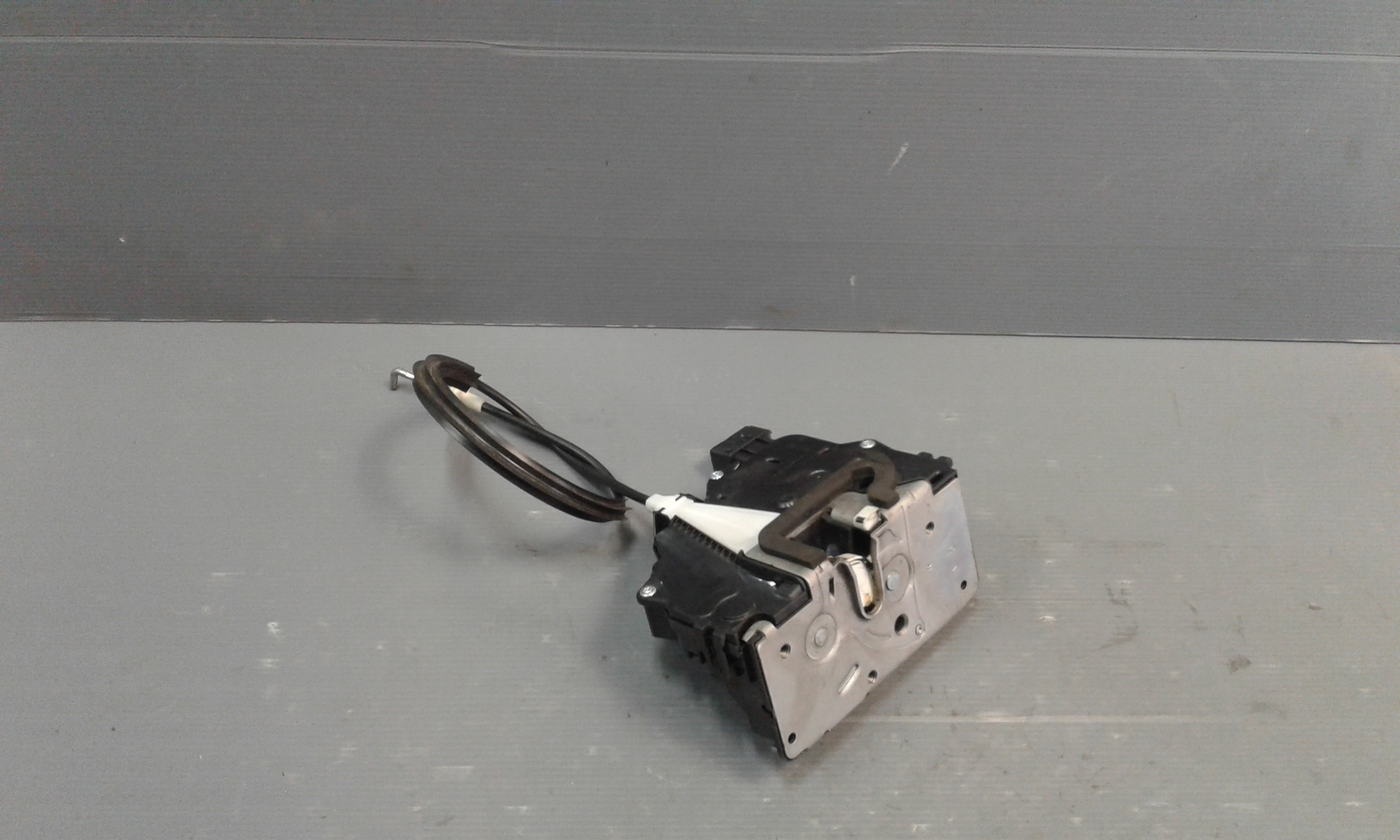 Serratura Porta Ant. Destro 52065109 Usato