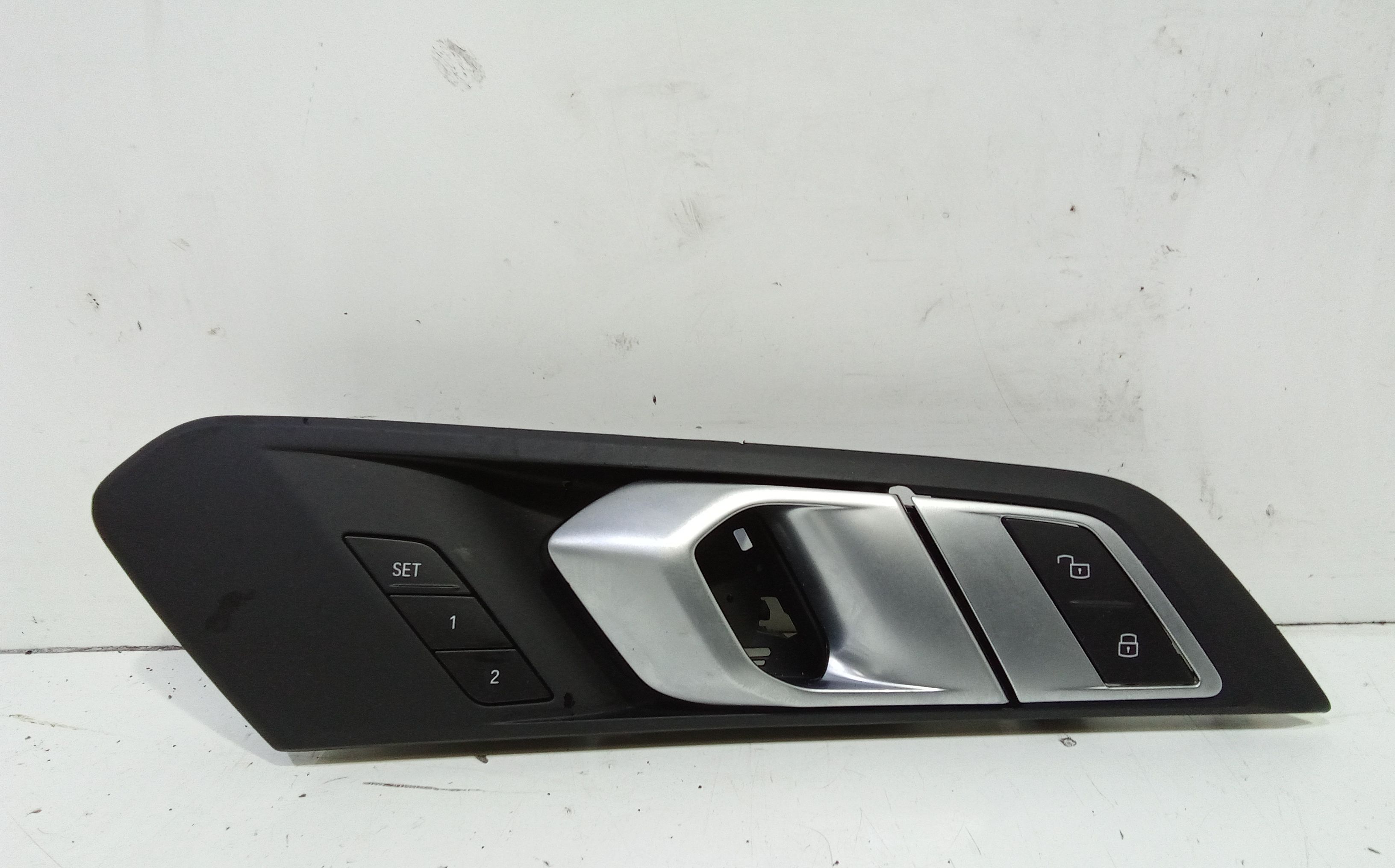 Maniglia Int. Apertura Porta Ant. Destro Usato