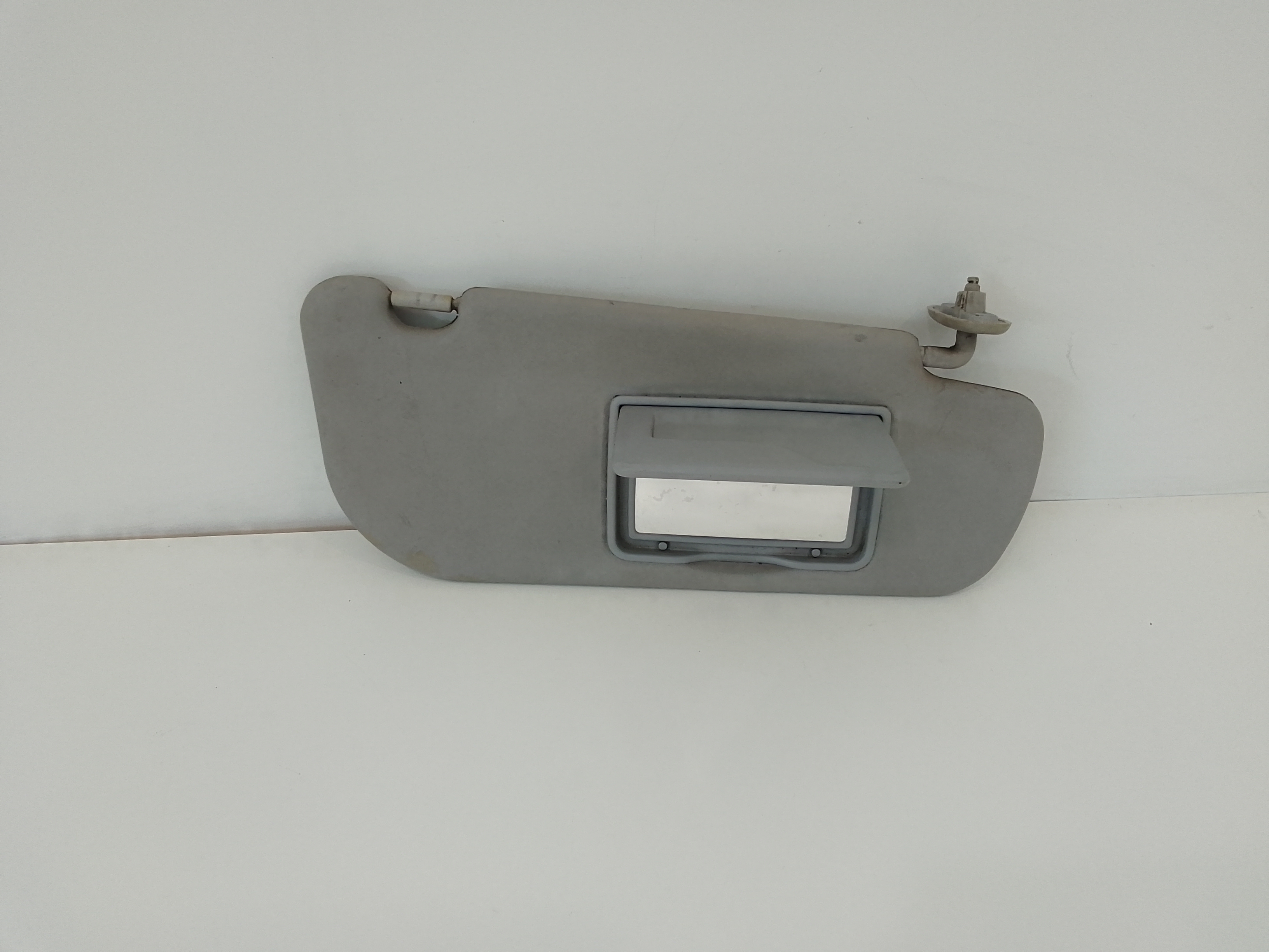 Aletta Parasole Parabrezza Destro BR5S6927030 Usato