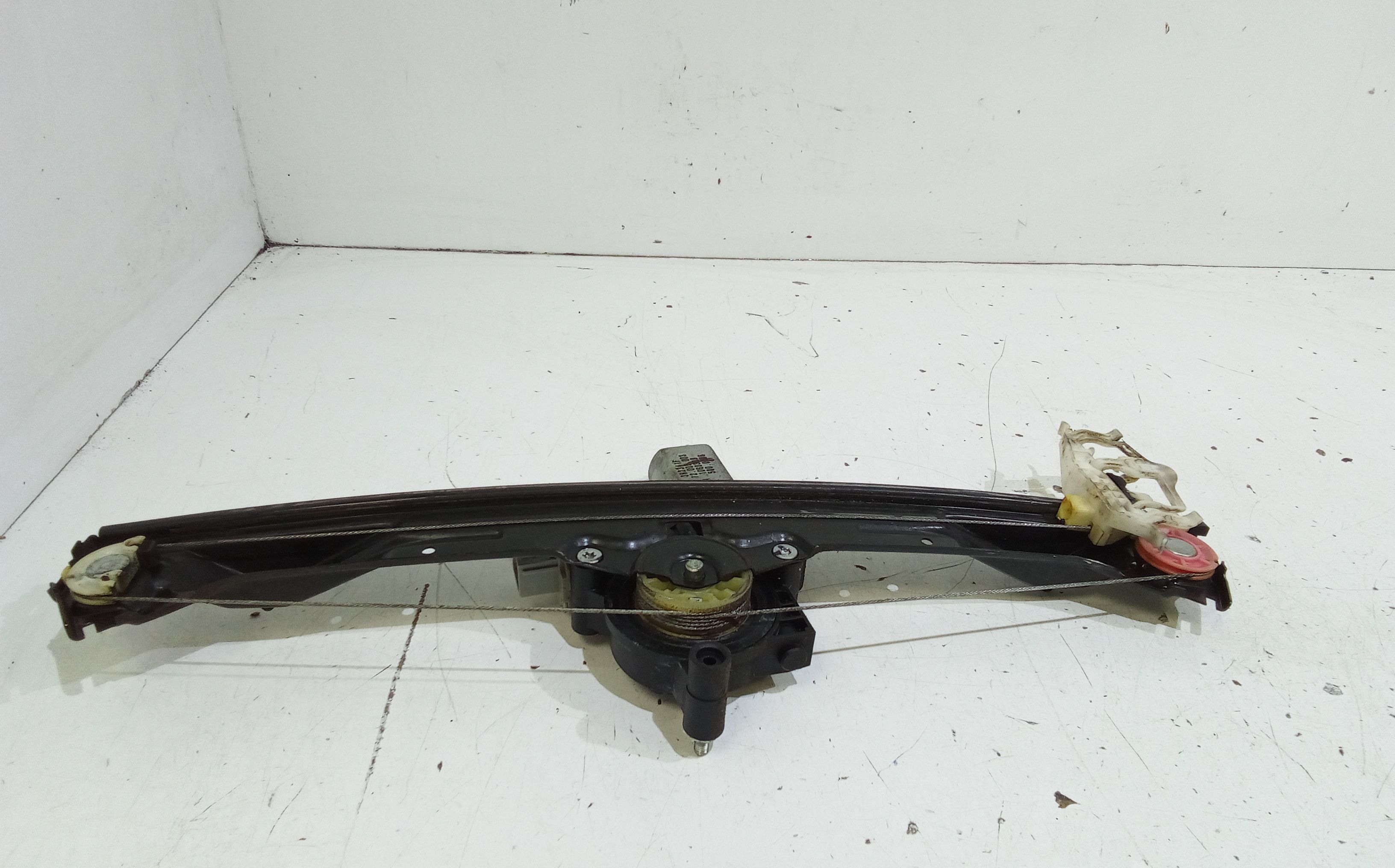 Alzacristallo Porta Ant. Destro Usato