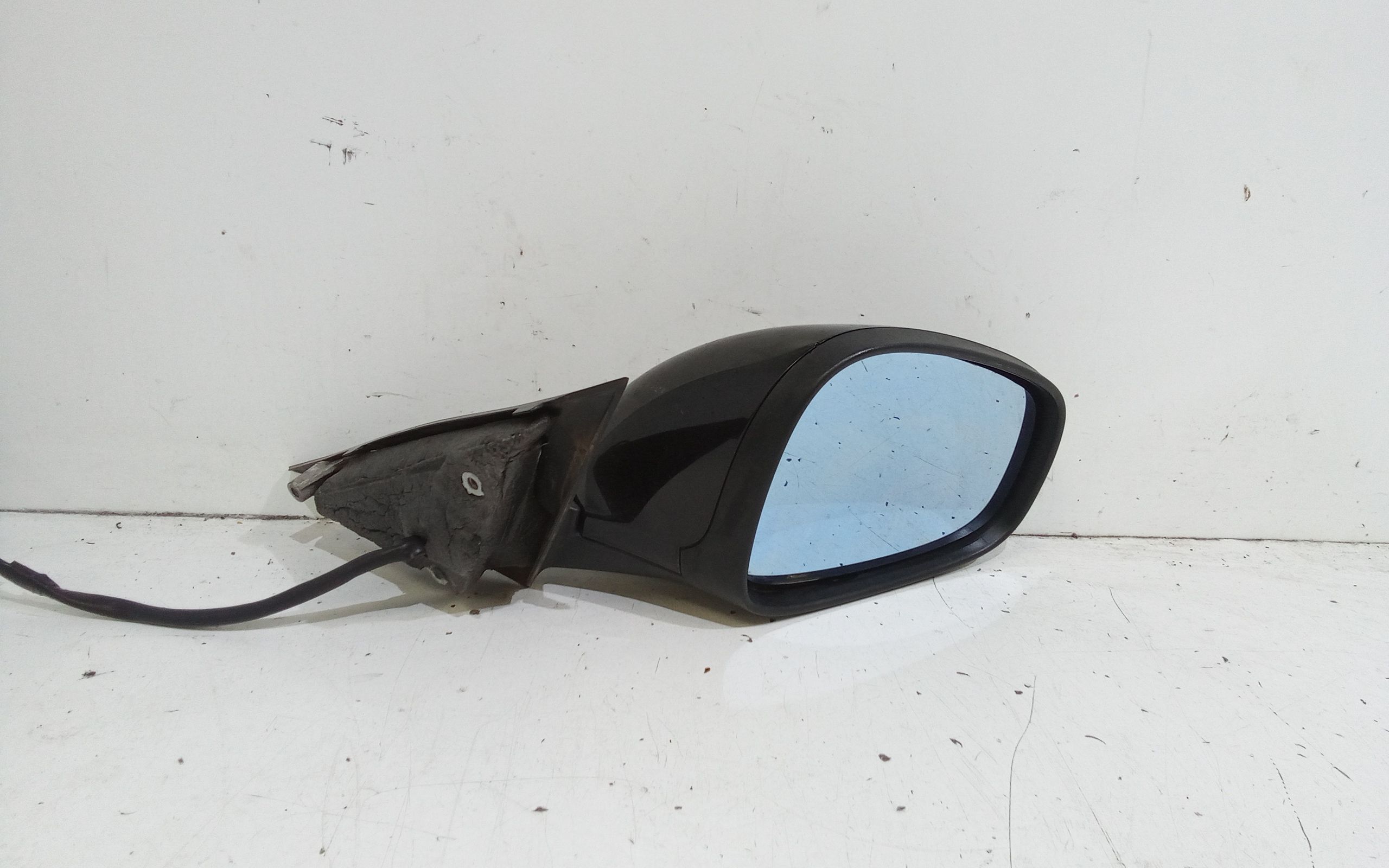 Retrovisore Est. Destro Usato