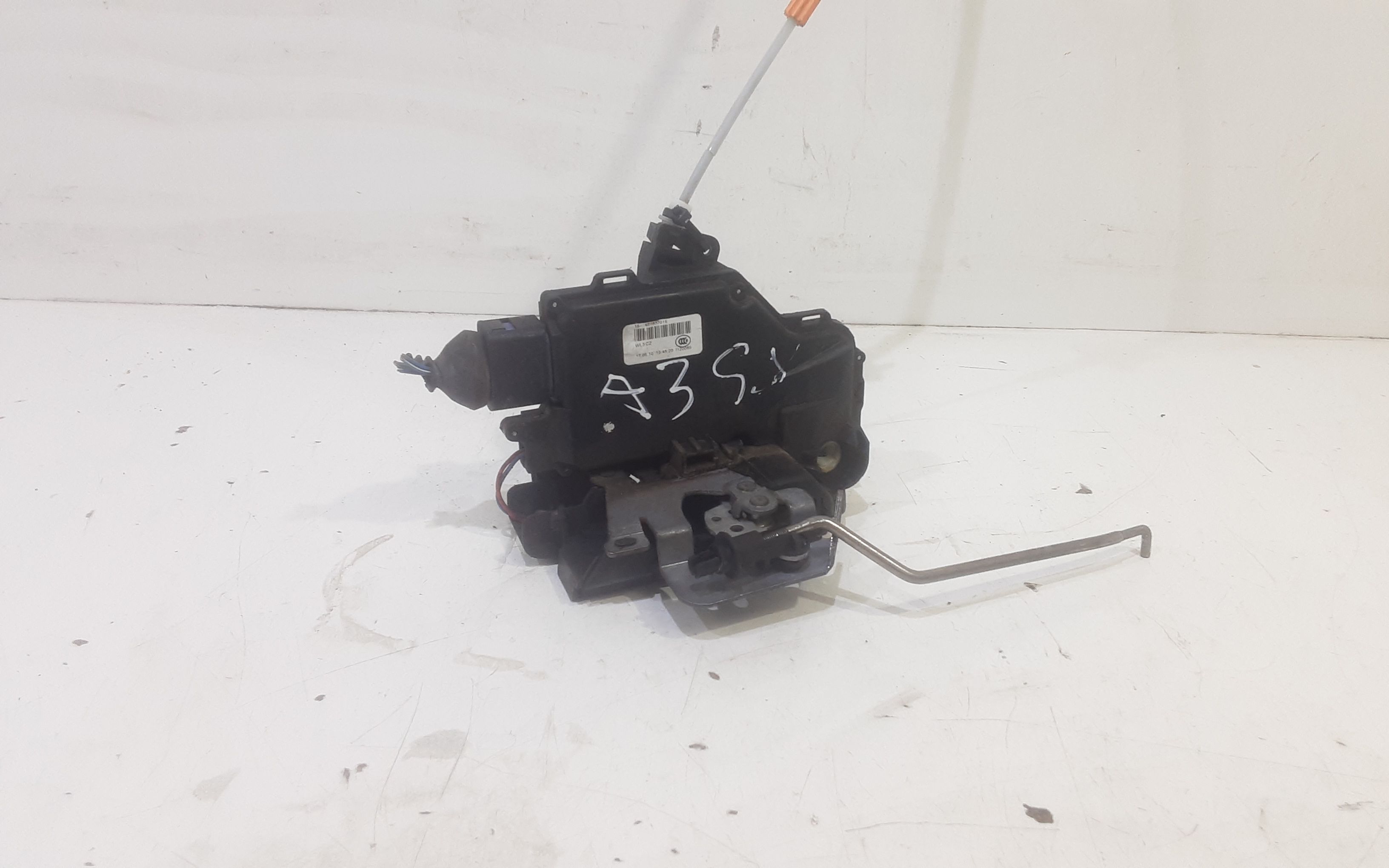 Serratura Porta Ant. Sinistro 4F1837015E Usato