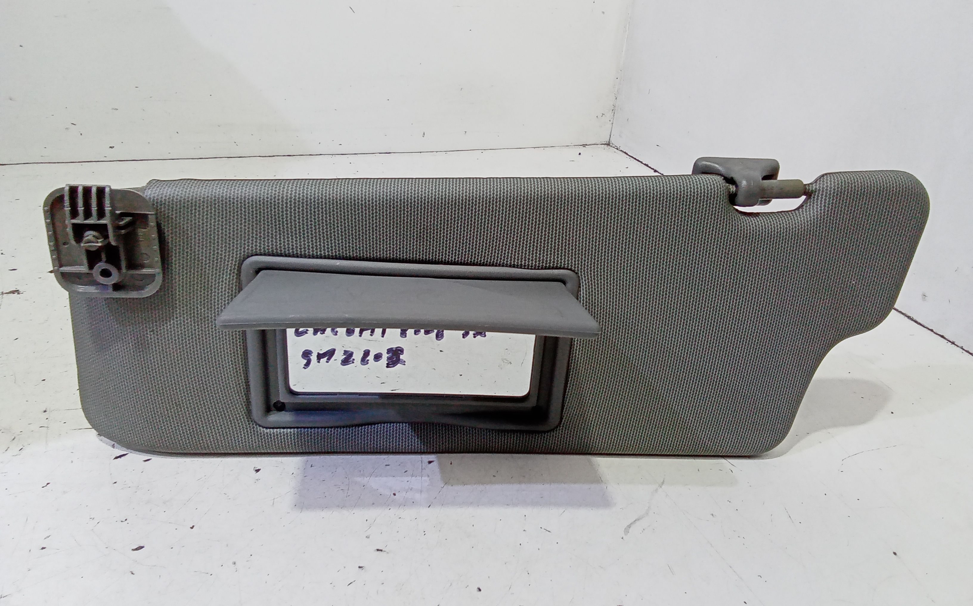 Aletta Parasole Parabrezza Sinistro 96615778 Usato