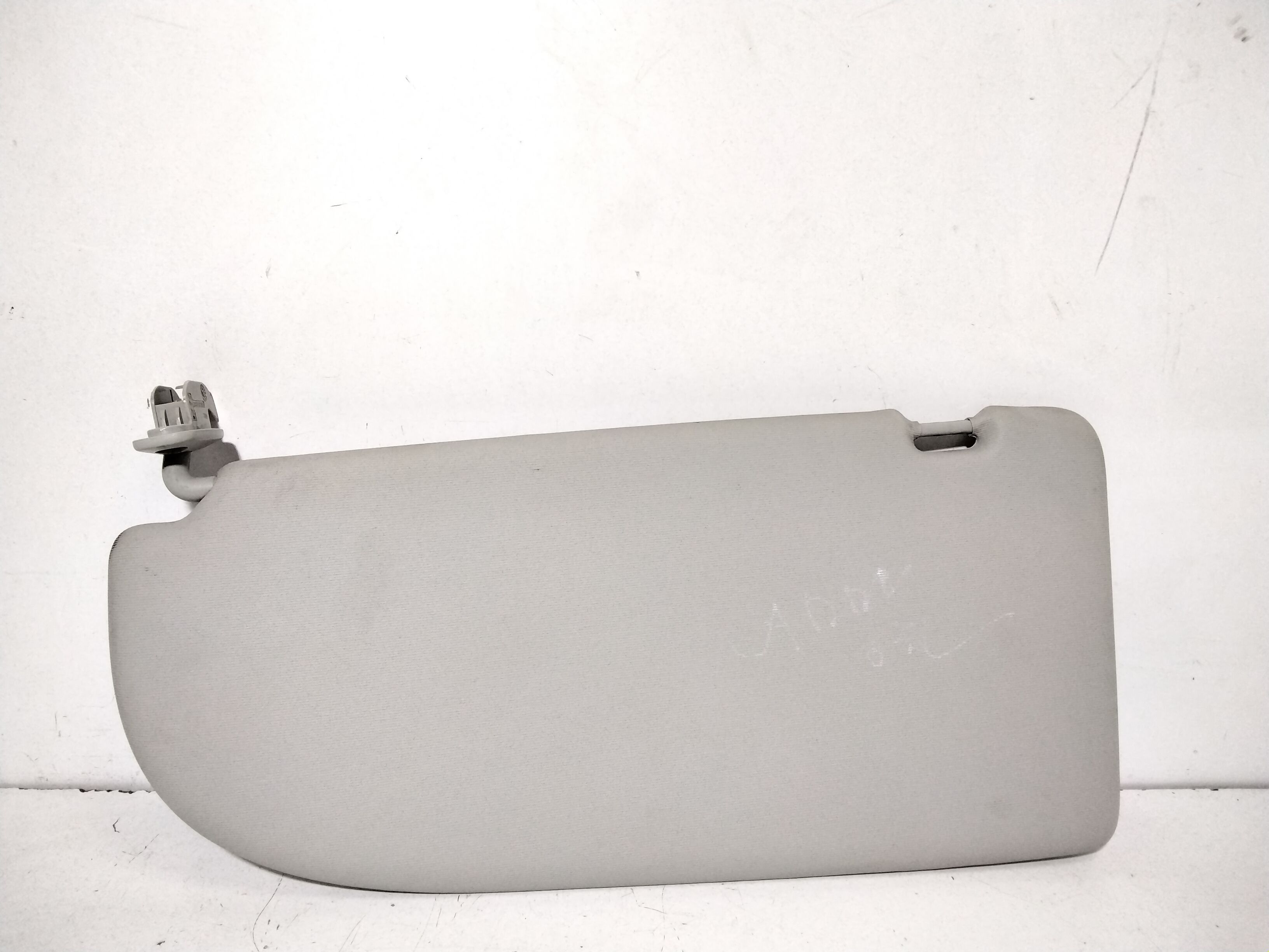 Aletta Parasole Parabrezza Destro 2K0857552G2F4 Usato