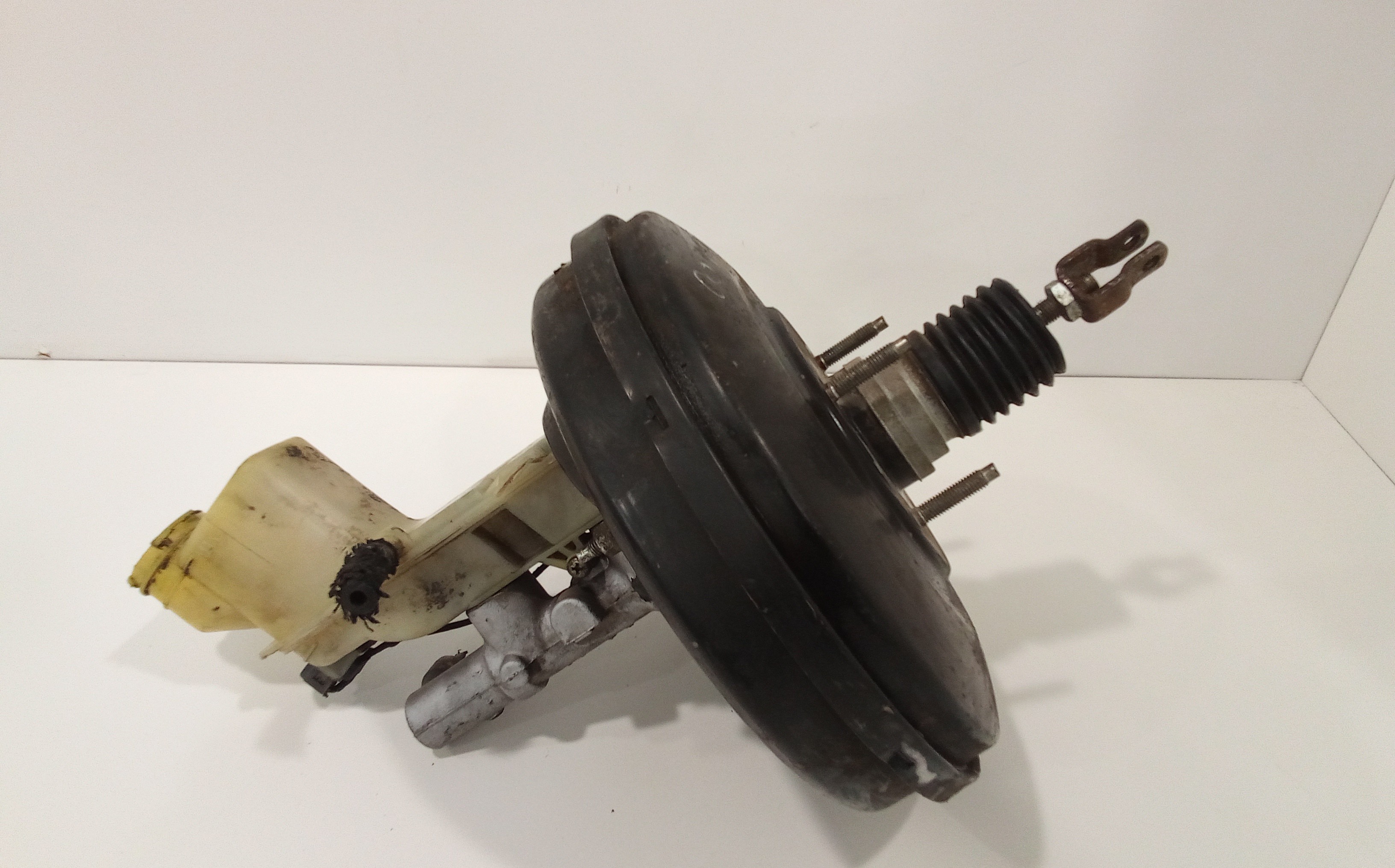 Servofreno GJ6A43800 Usato