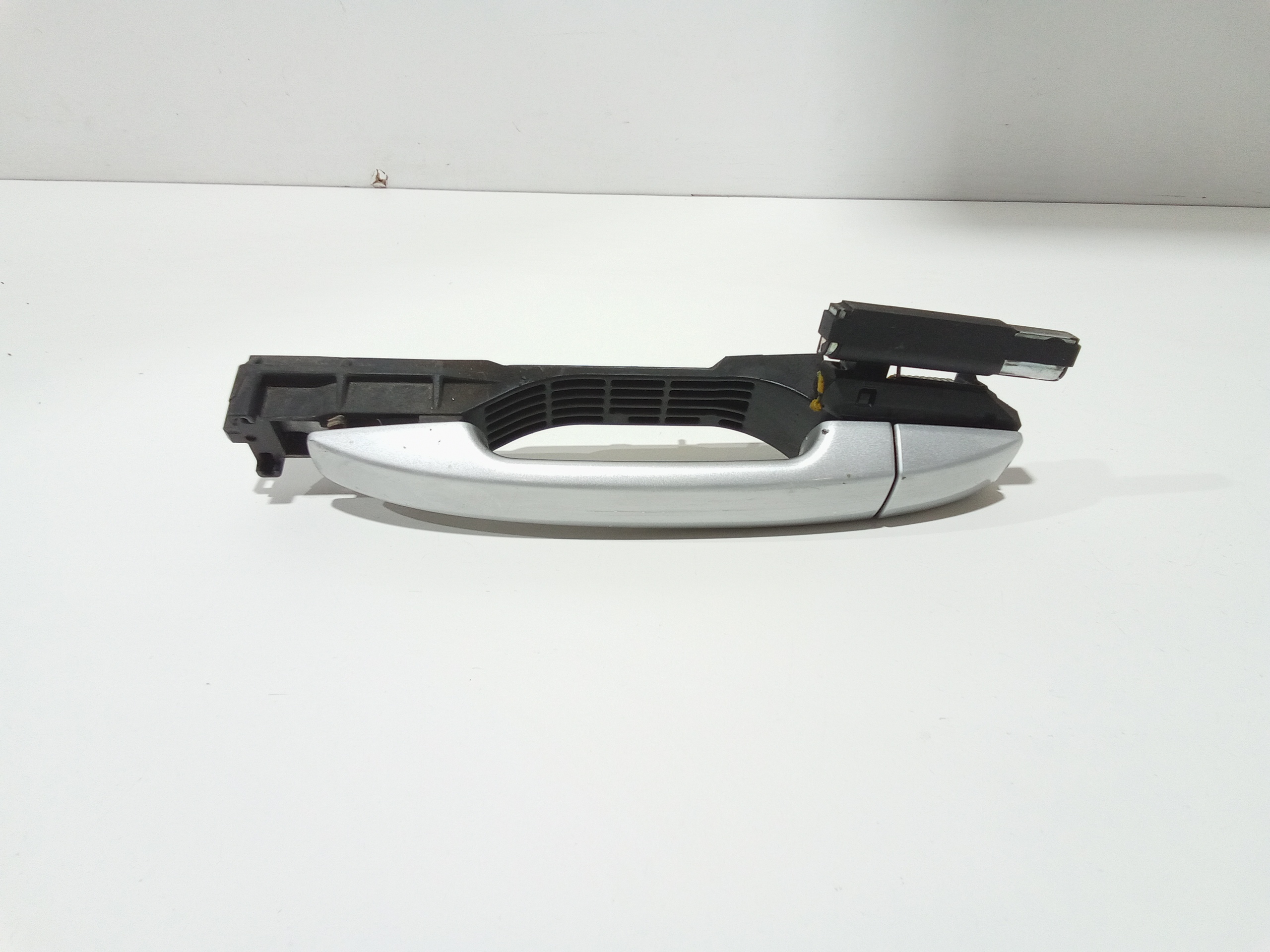 Maniglia Porta Post. Sinistro 61160FG000G2 Usato