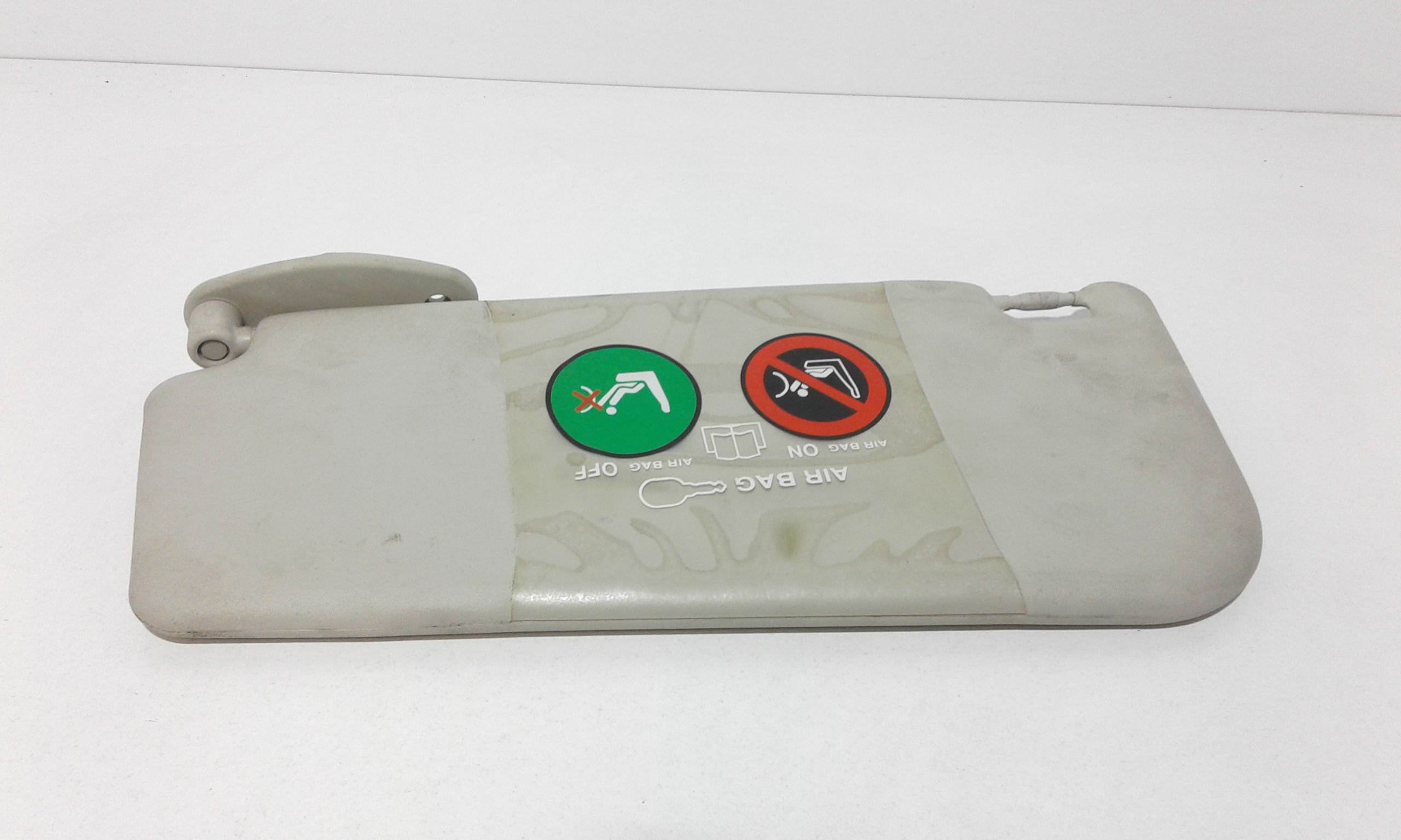 Aletta Parasole Parabrezza Destro 735338206 Usato