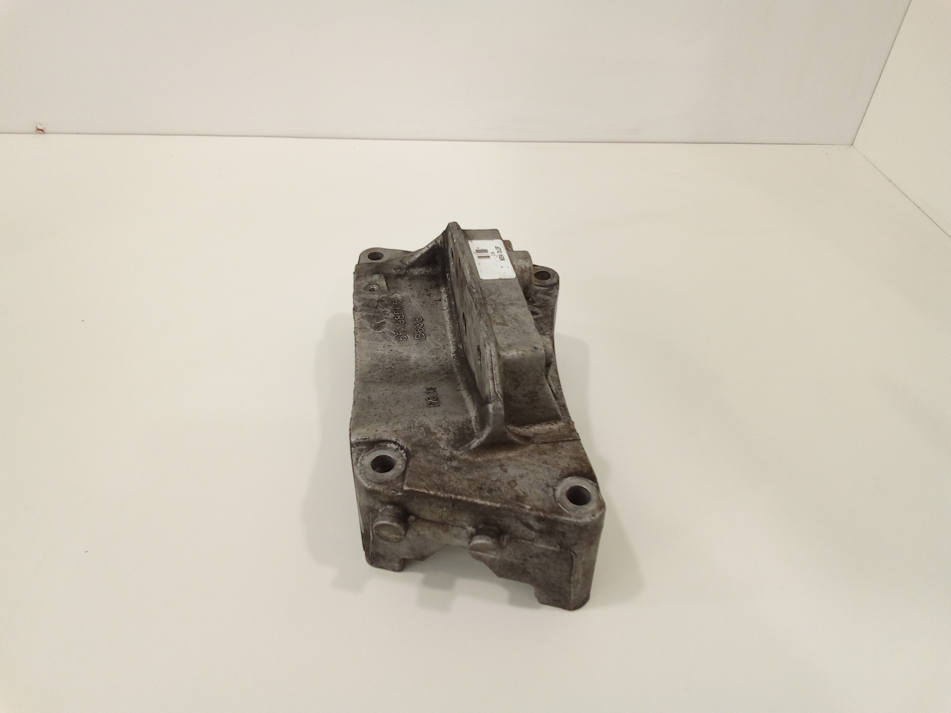 Piastra Alloggiamento Supporto Motore (Con Eventuale Bielletta O Tirante Associato) Usato