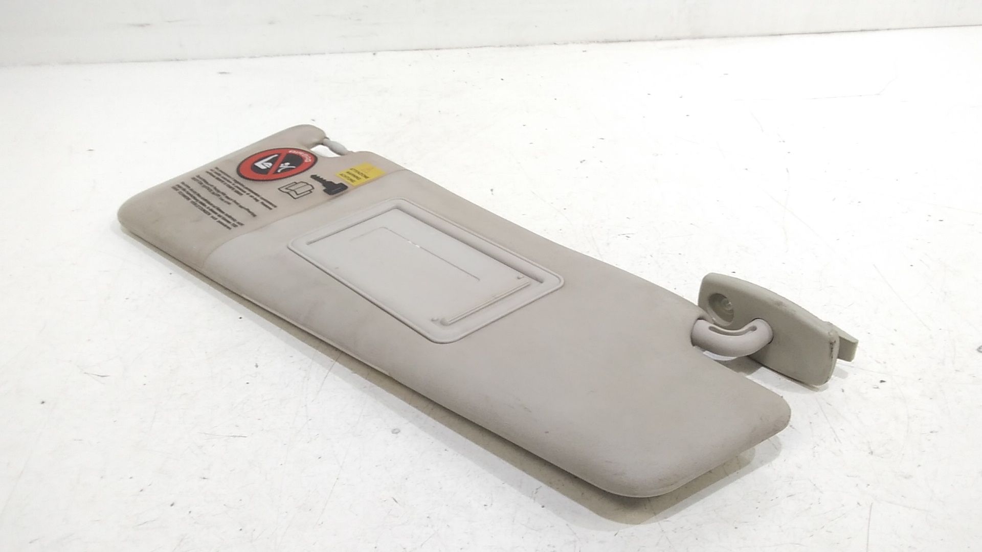 Aletta Parasole Parabrezza Destro 735361684 Usato