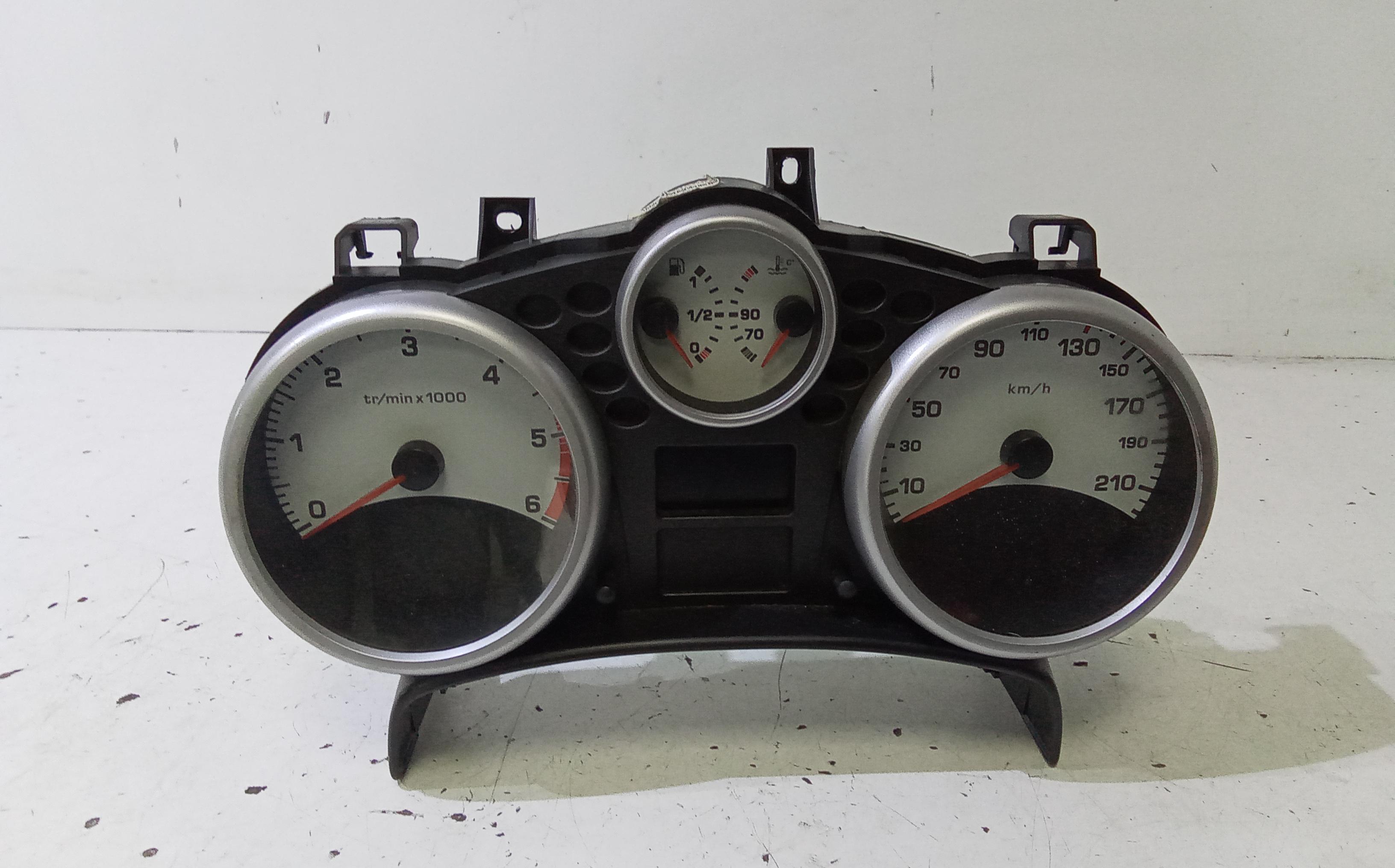 Quadro Portastrumenti Usato