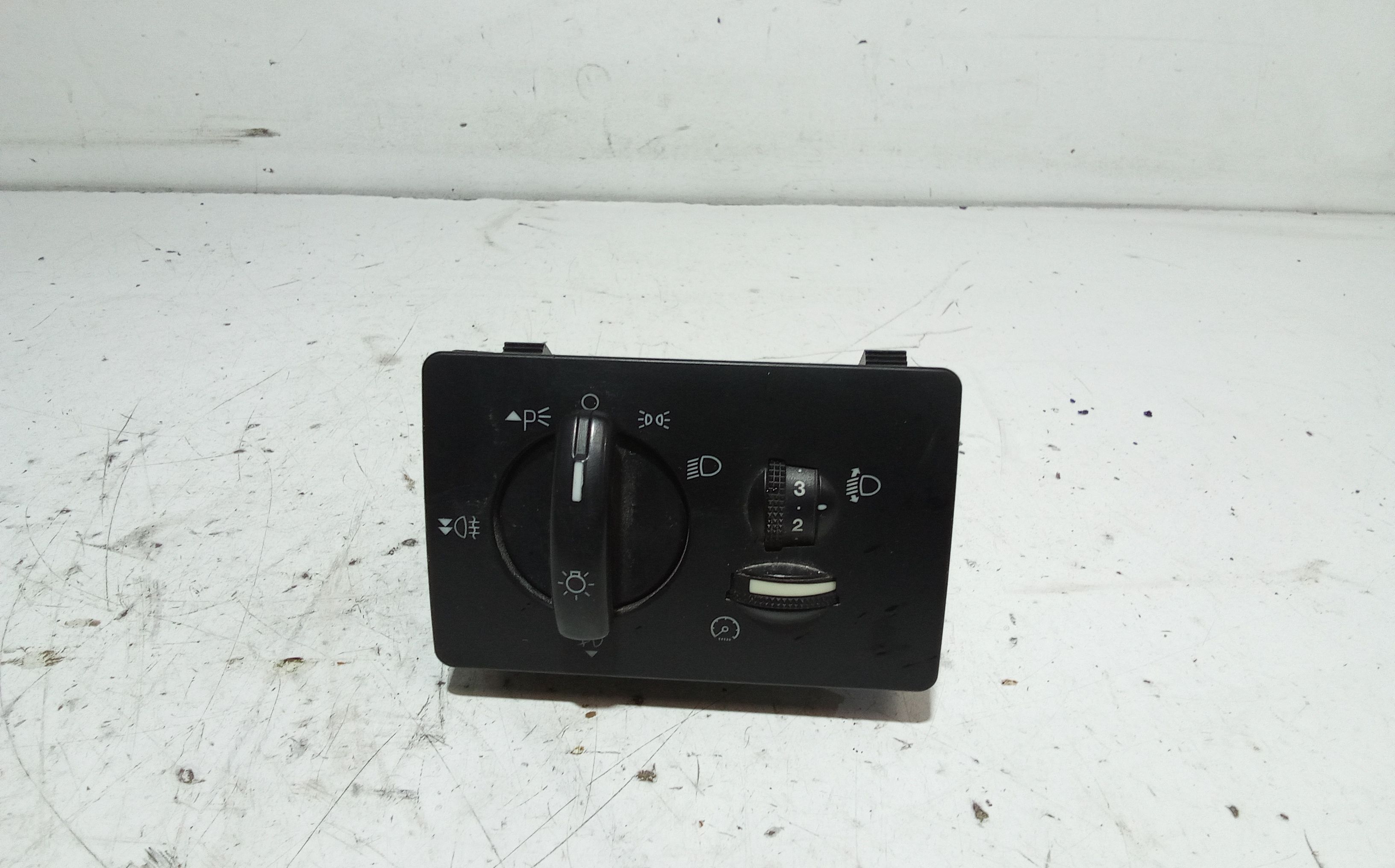 Interruttore Blocco Comando Luci 1321030 Usato