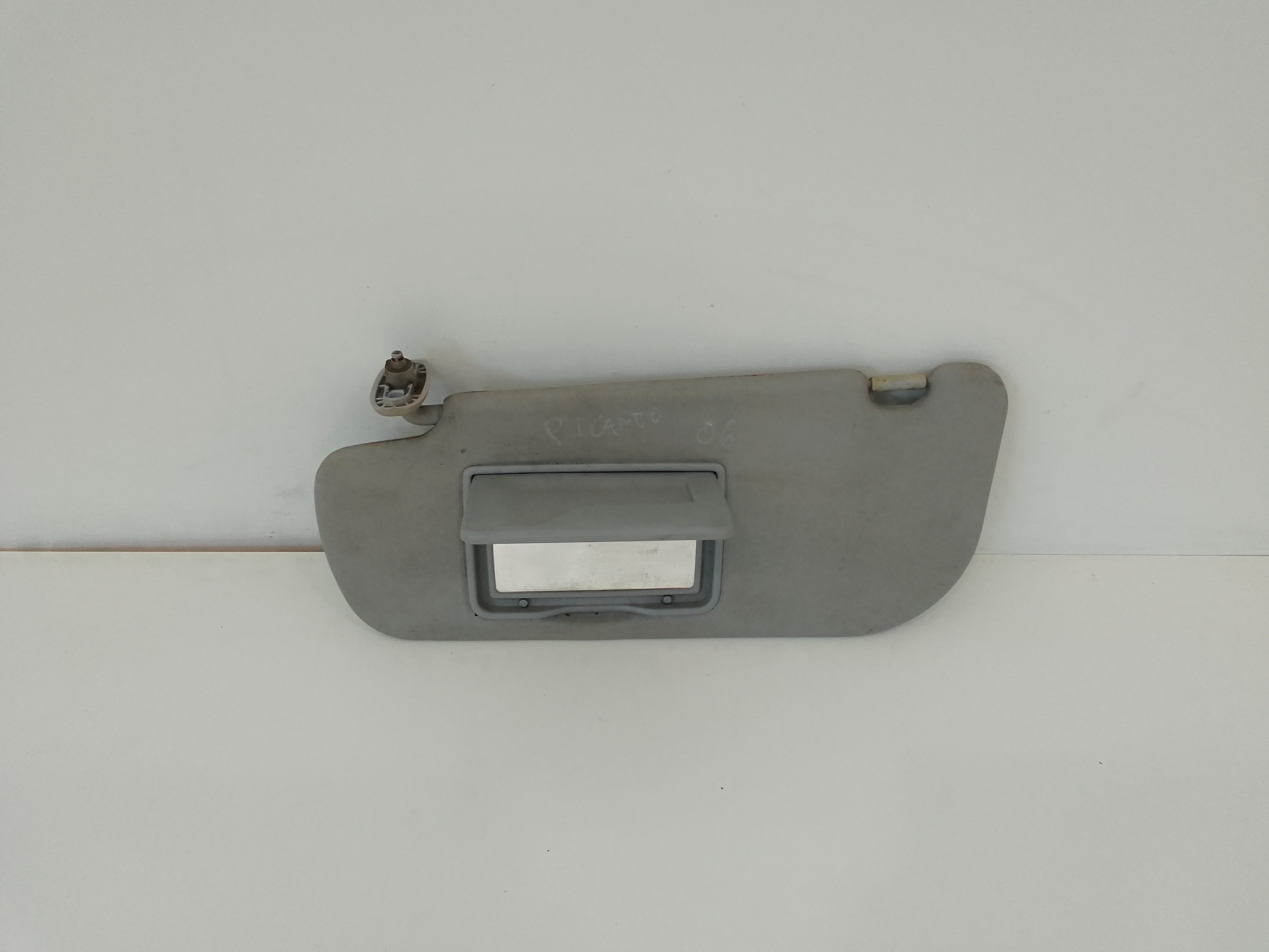 Aletta Parasole Parabrezza Sinistro 8521007130MG Usato