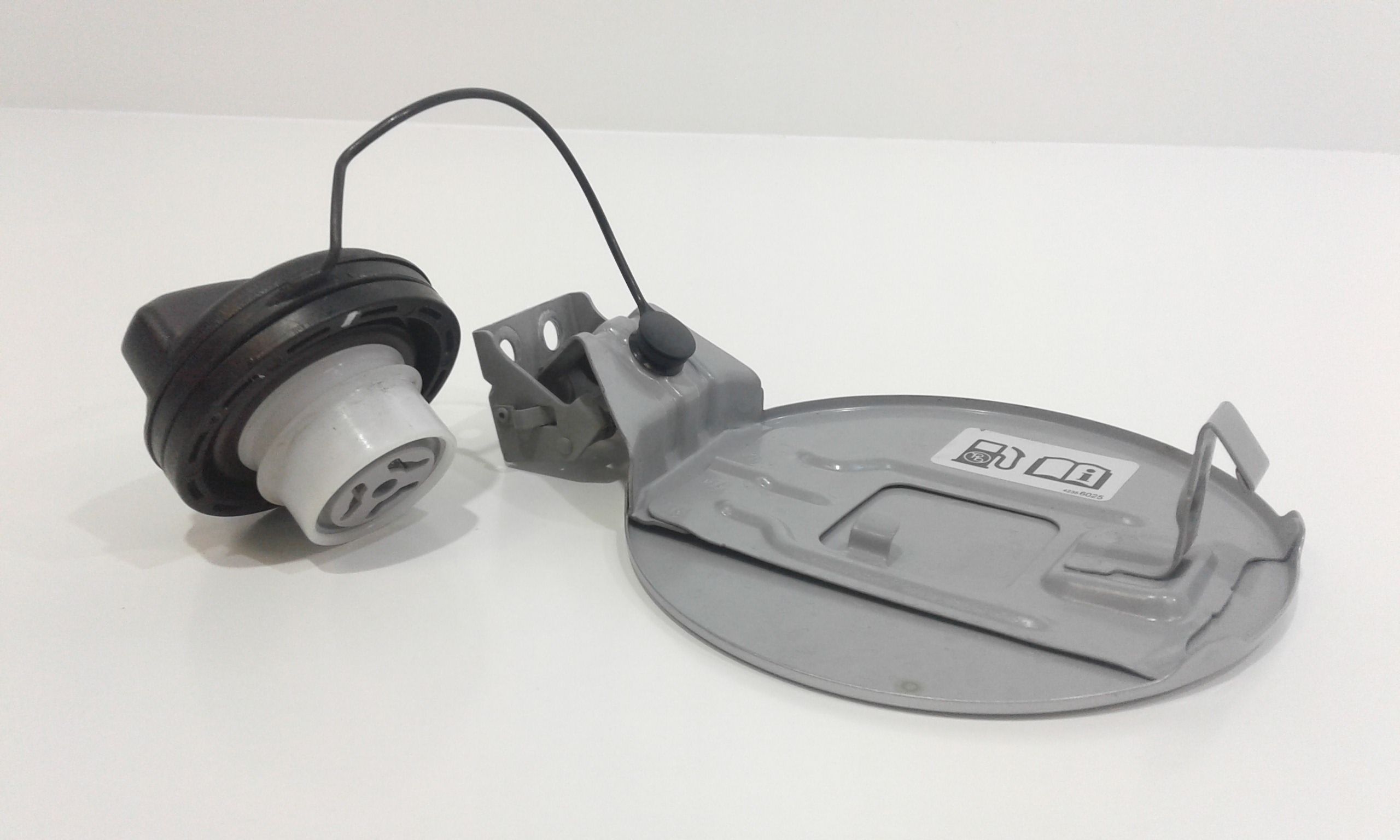 Sportello Carburante 95242111 Usato