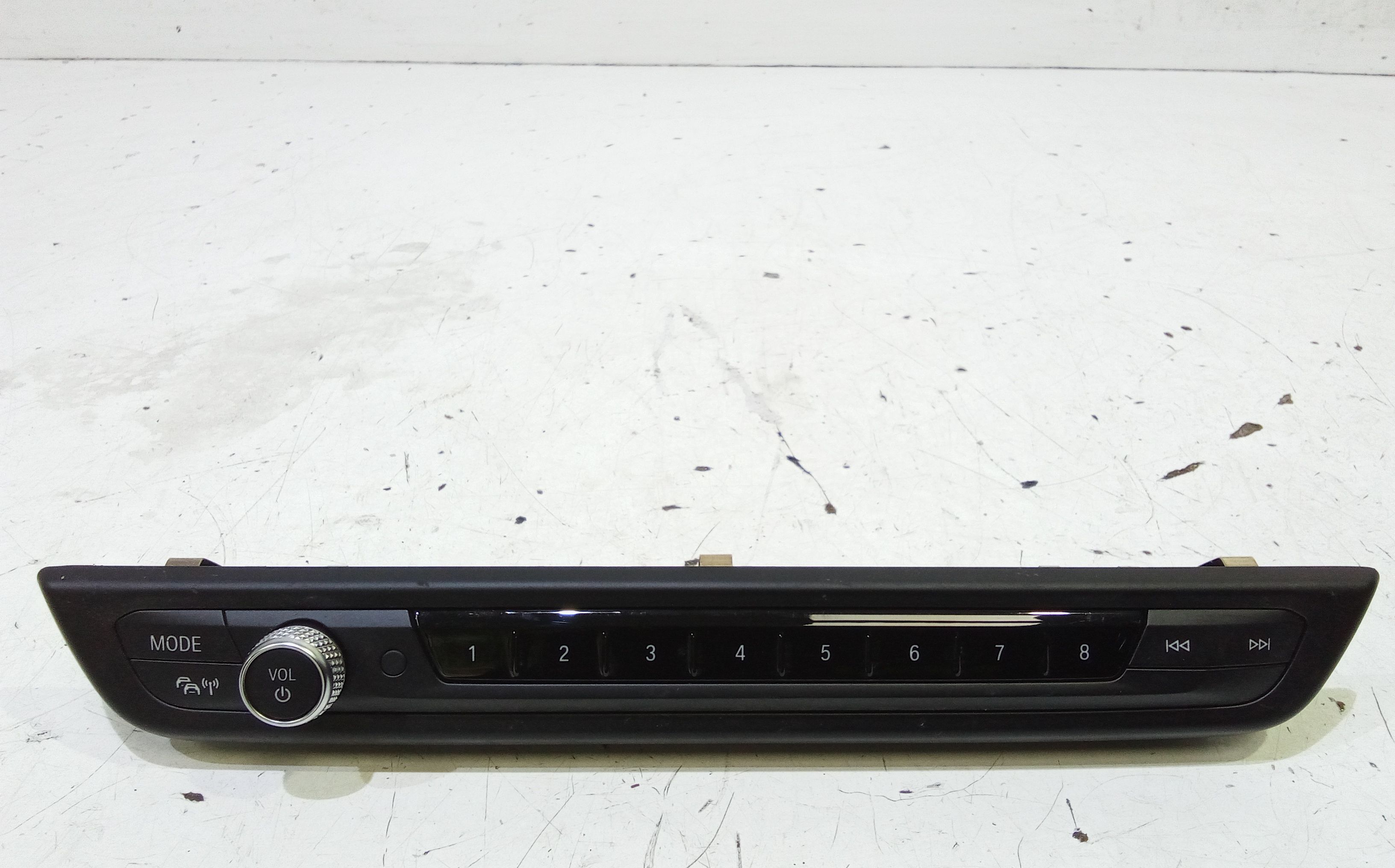 Blocco Comandi Autoradio 61315A47C50 Usato