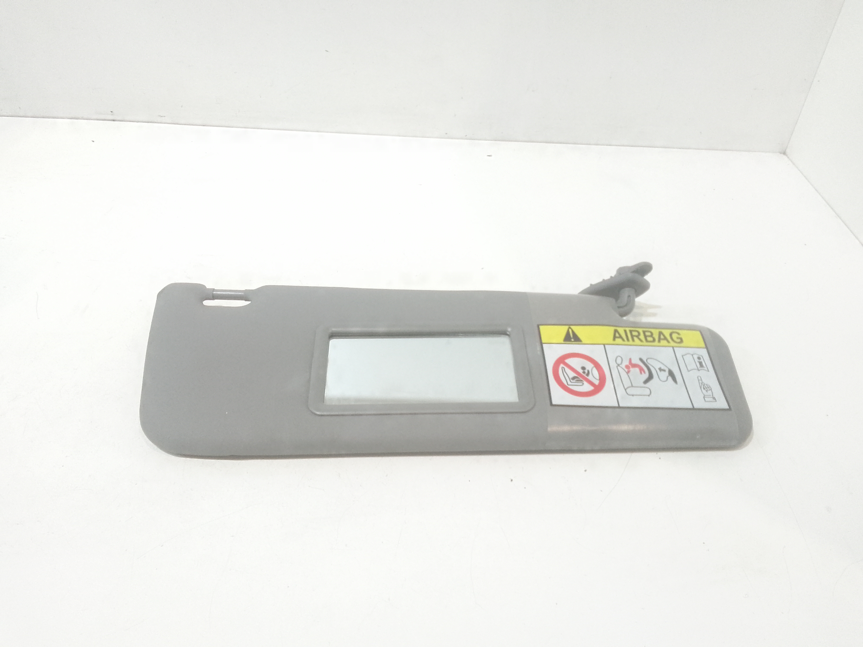 Aletta Parasole Parabrezza Destro 735734959 Usato