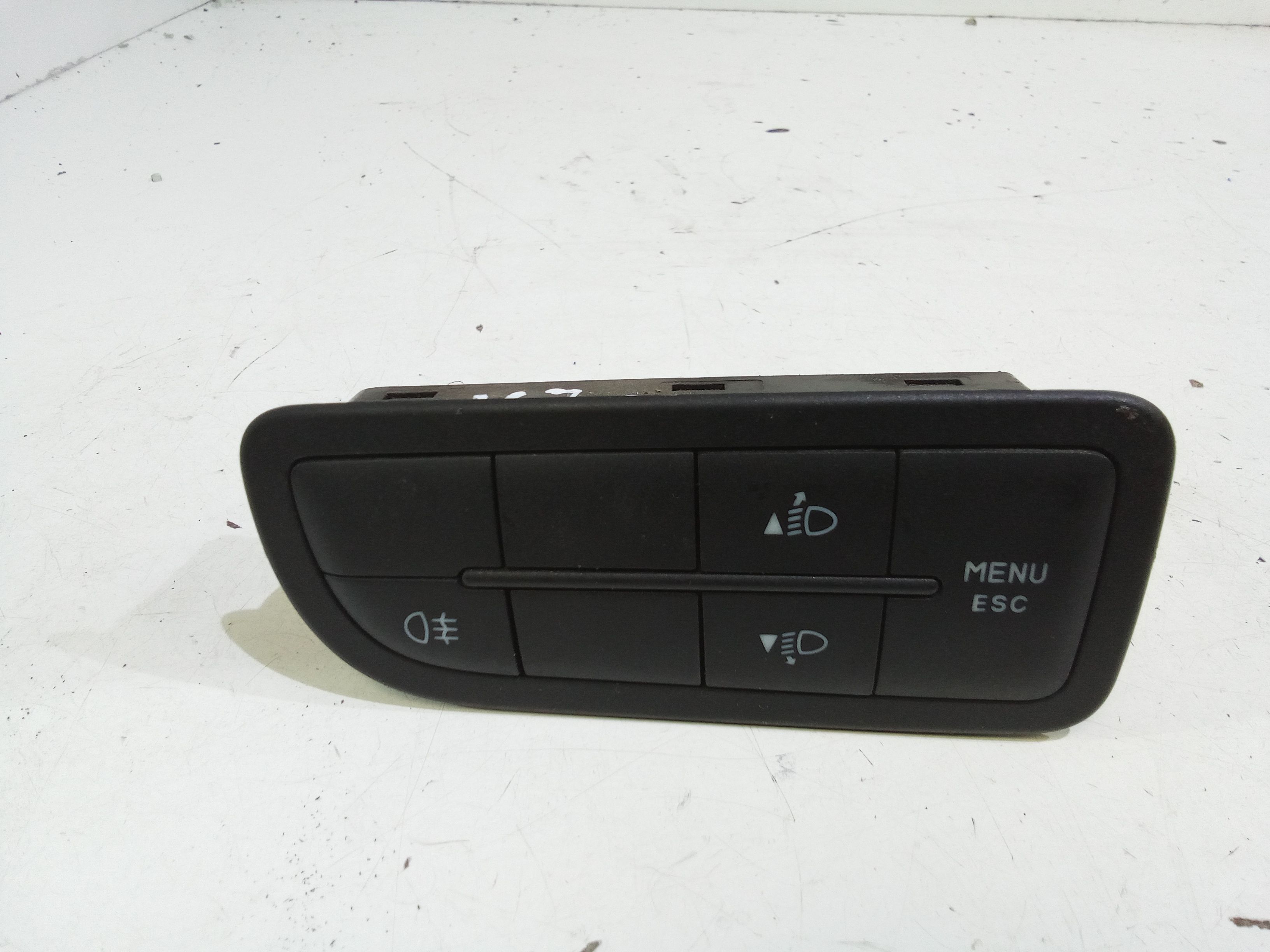 Interruttore Blocco Comando Luci 1608747880 Usato