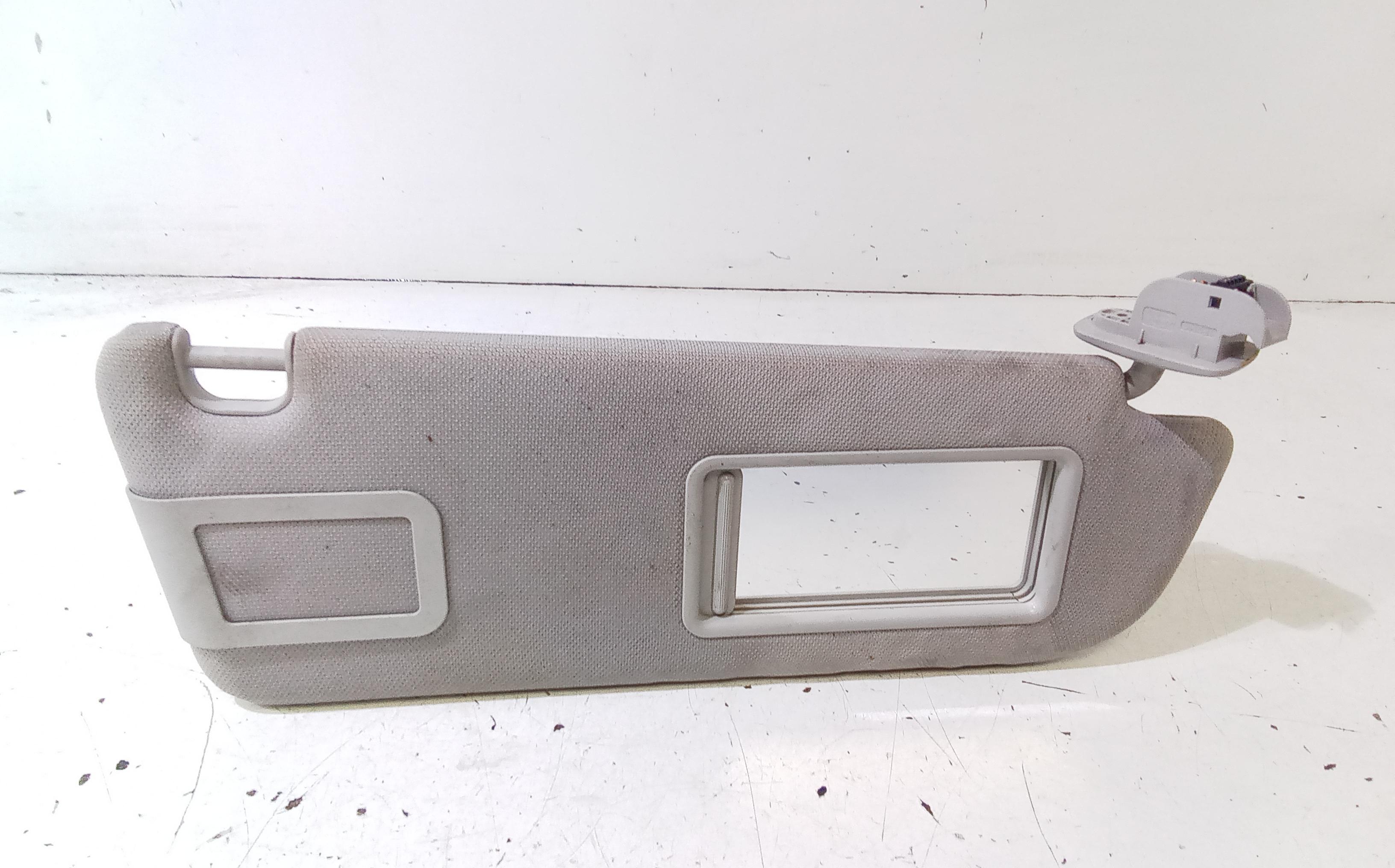 Aletta Parasole Parabrezza Destro 4F0857552AB1MB Usato