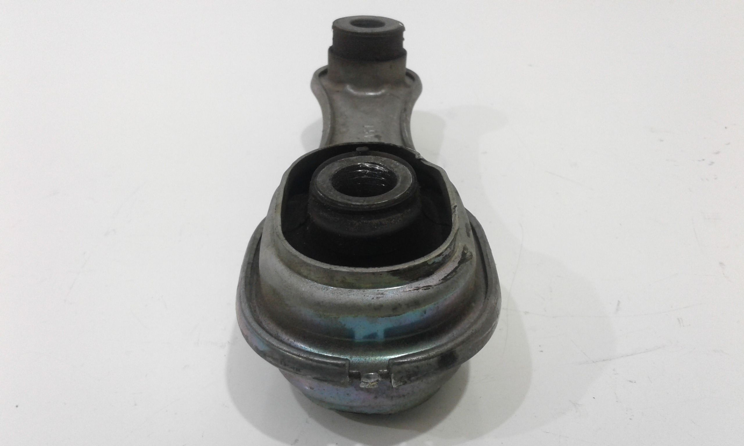 Piastra Alloggiamento Supporto Motore (Con Eventuale Bielletta O Tirante Associato) Usato