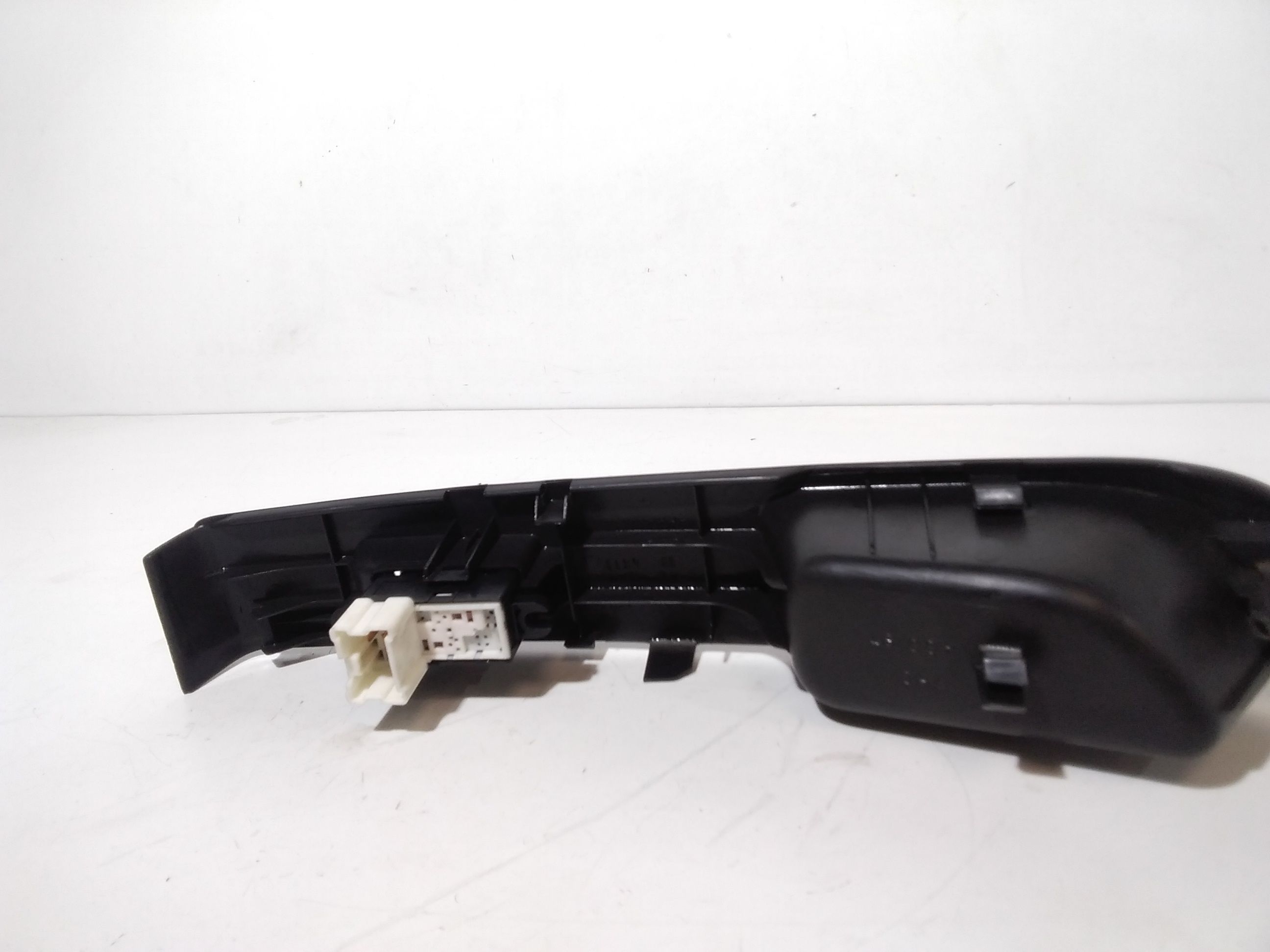 Interruttore Alzacristalli Porta Ant. Destro Usato