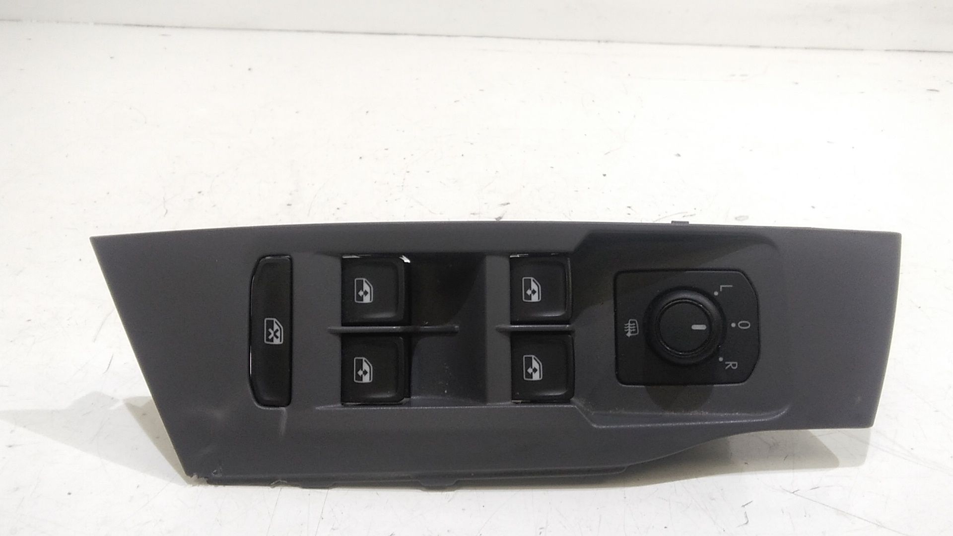 Interruttore Alzacristalli Porta Ant. Sinistro Usato