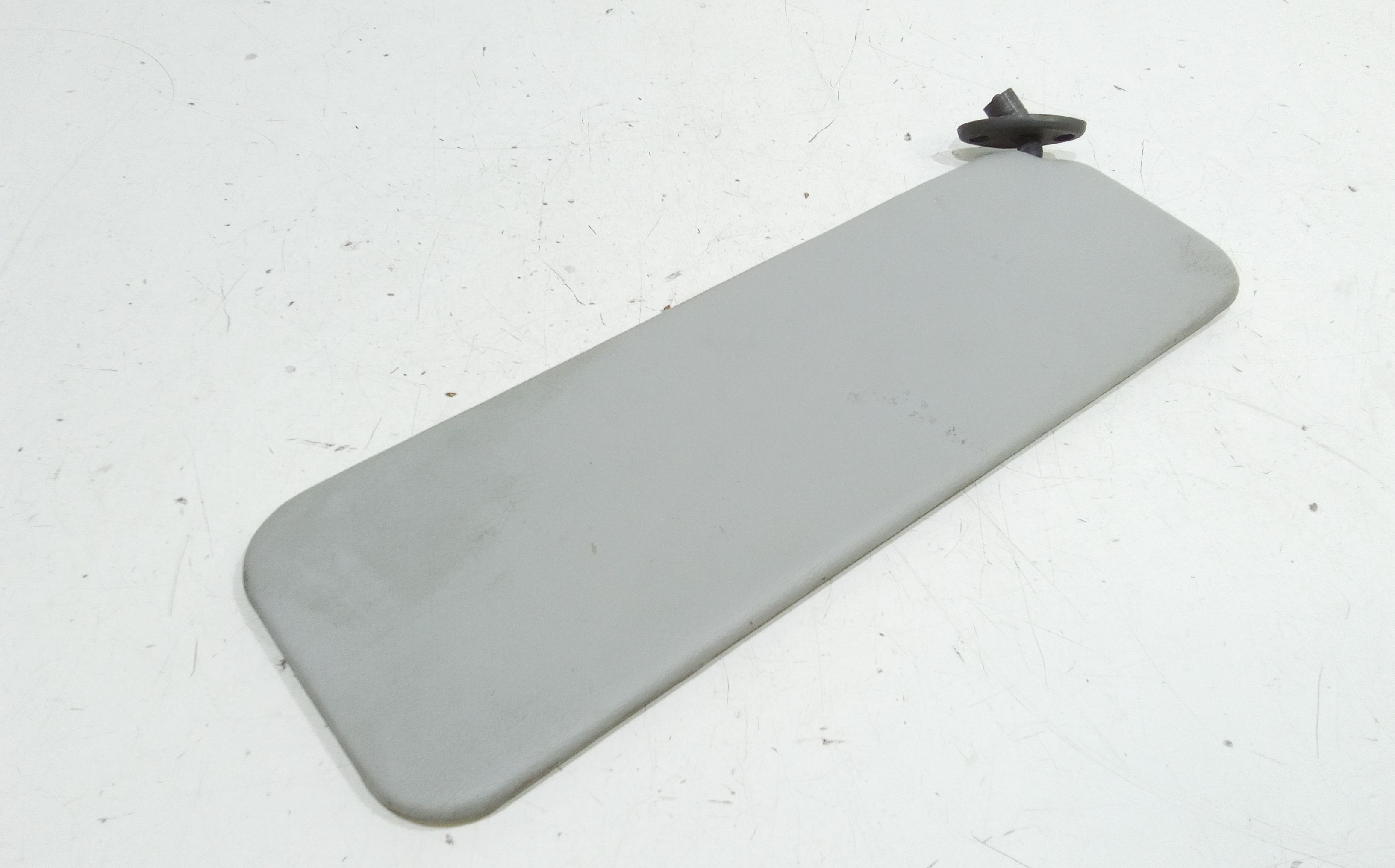 Aletta Parasole Parabrezza Destro 7431087Z02030 Usato