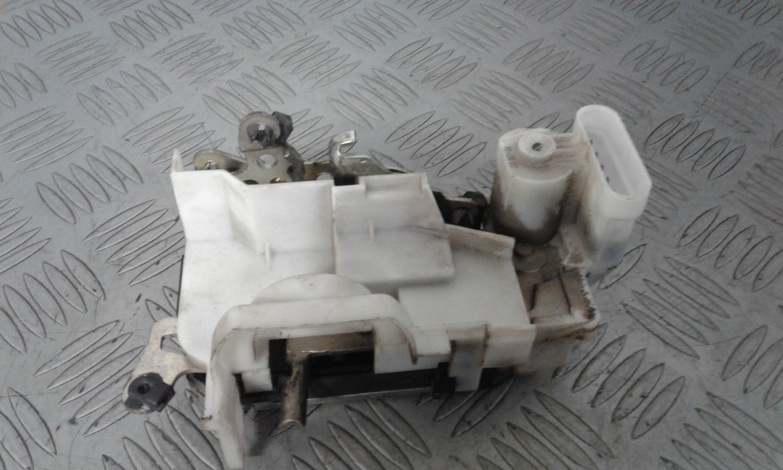 Serratura Porta Ant. Destro 46536061 Usato