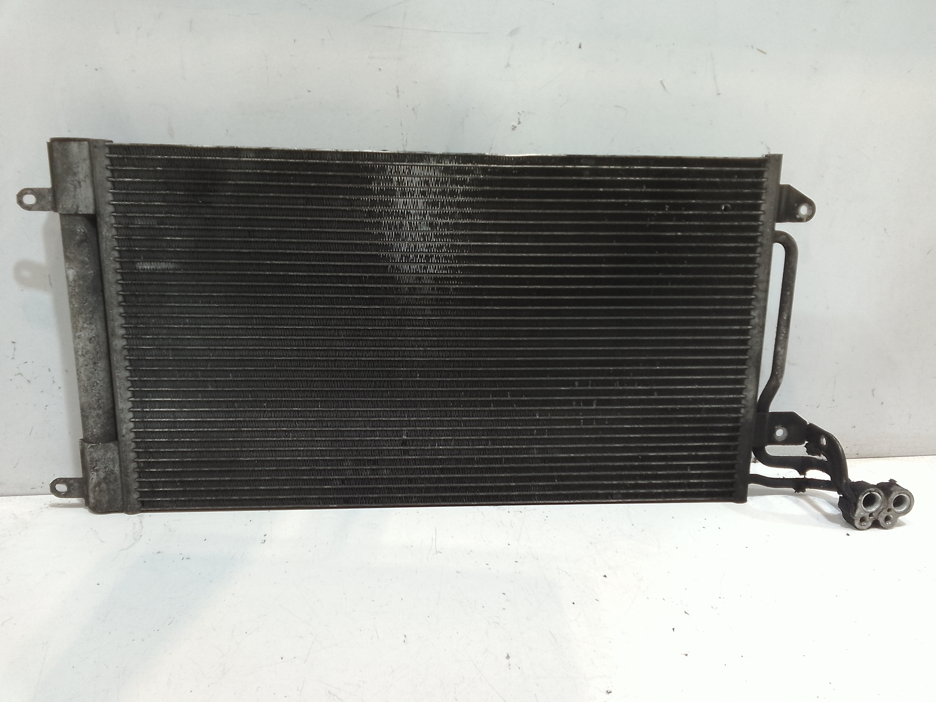 Radiatore Riscaldamento 6R0819031 Usato