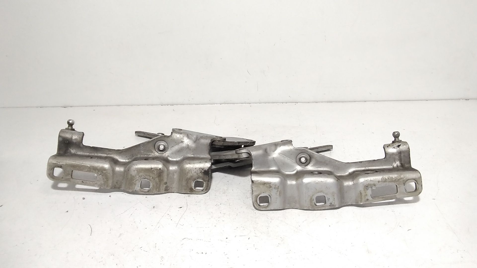 Cerniera Cofano Ant. Sinistro A2038800328 Usato