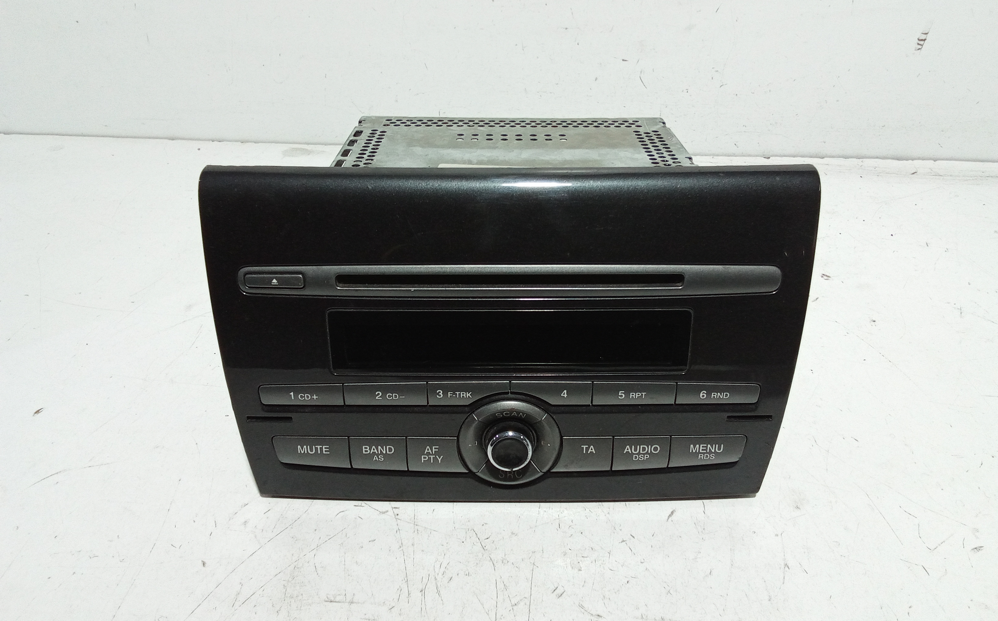 Autoradio 735543404 Usato