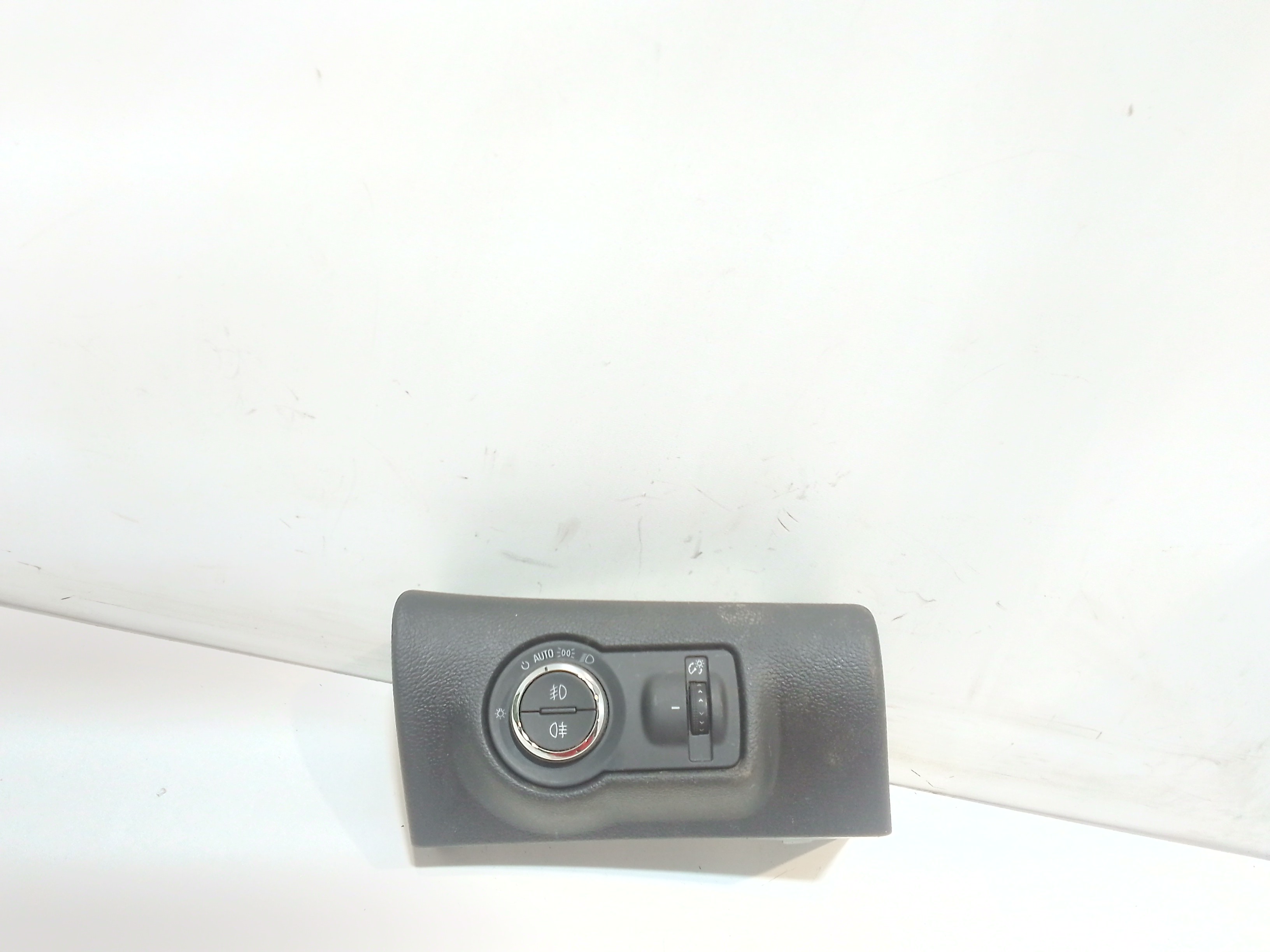 Interruttore Blocco Comando Luci 13129254 Usato