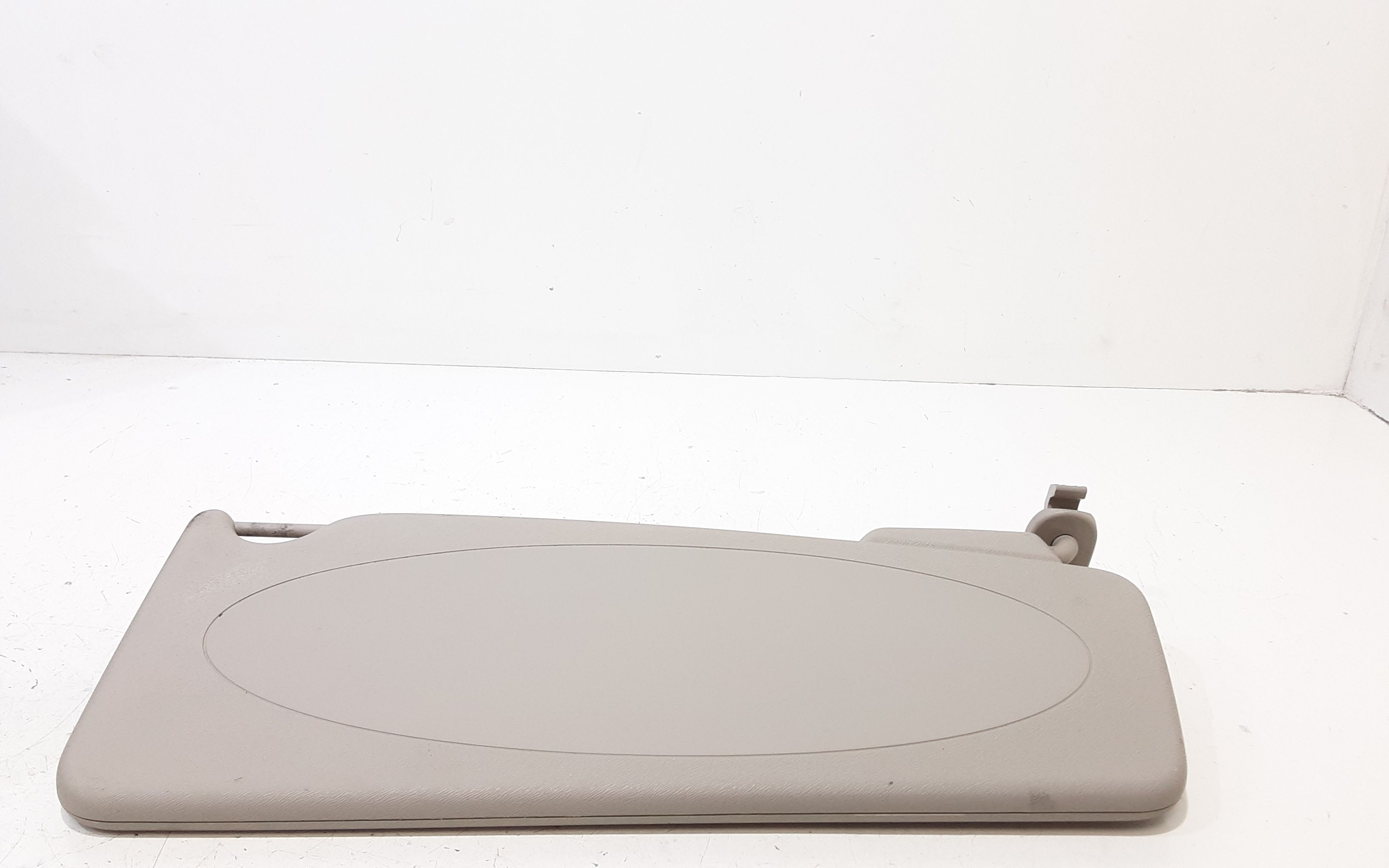 Aletta Parasole Parabrezza Sinistro 8200924099 Usato