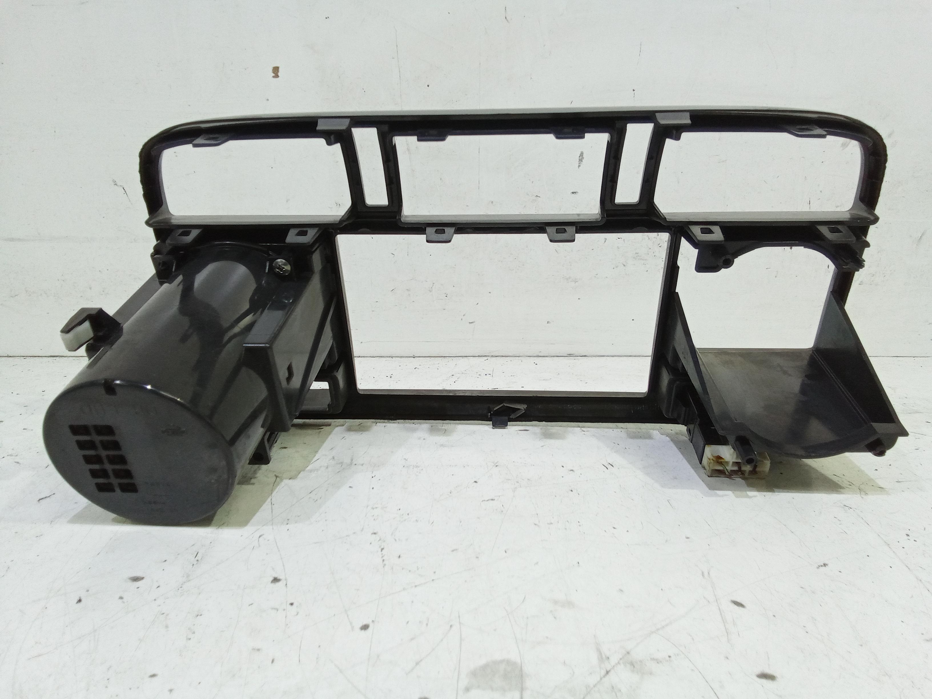 Rivestimento Centr. Cruscotto, Mascherina Portastrumenti Centr. Cruscotto Usato