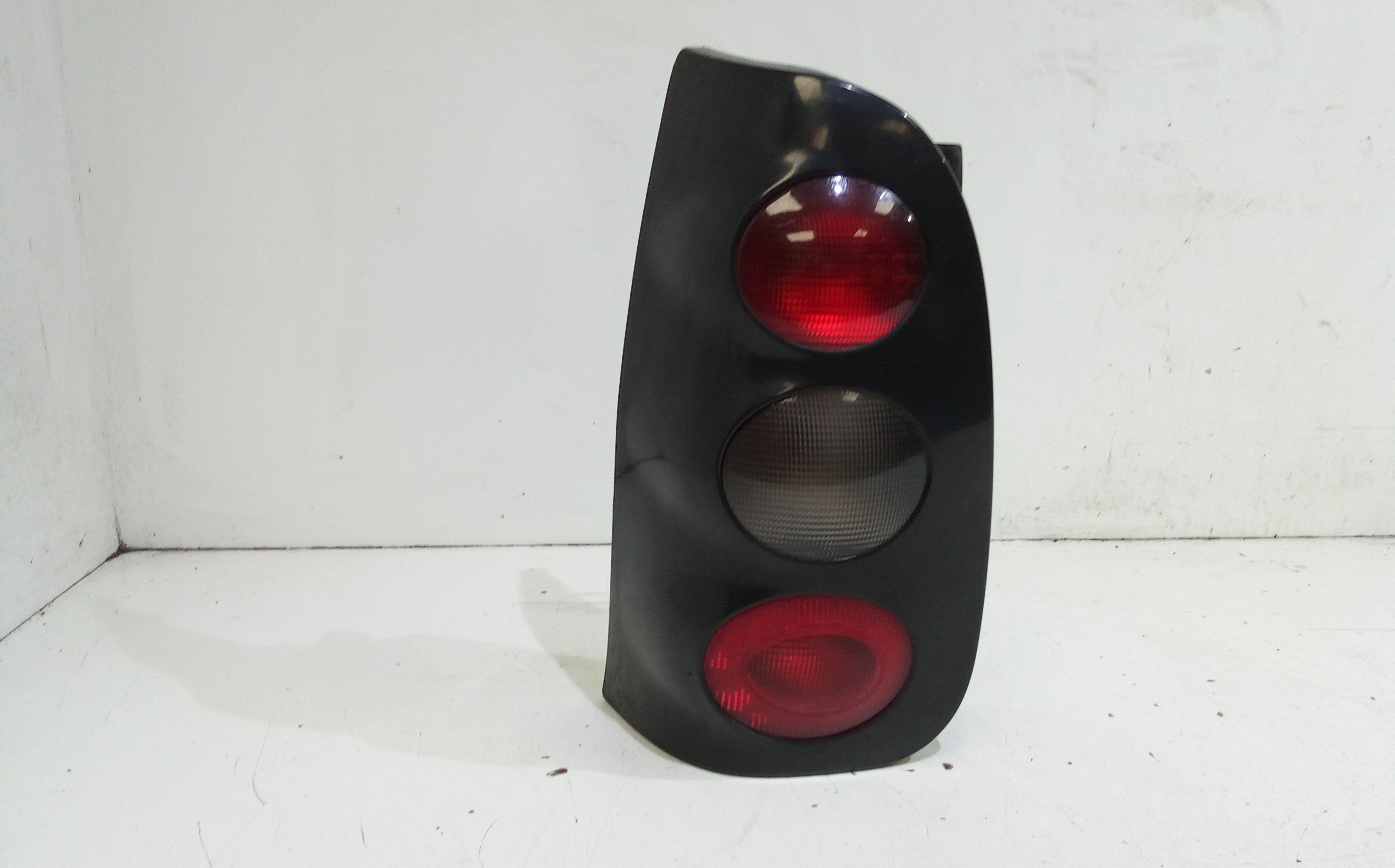 Fanale Post. Sinistro Q0012860V001000000 Usato