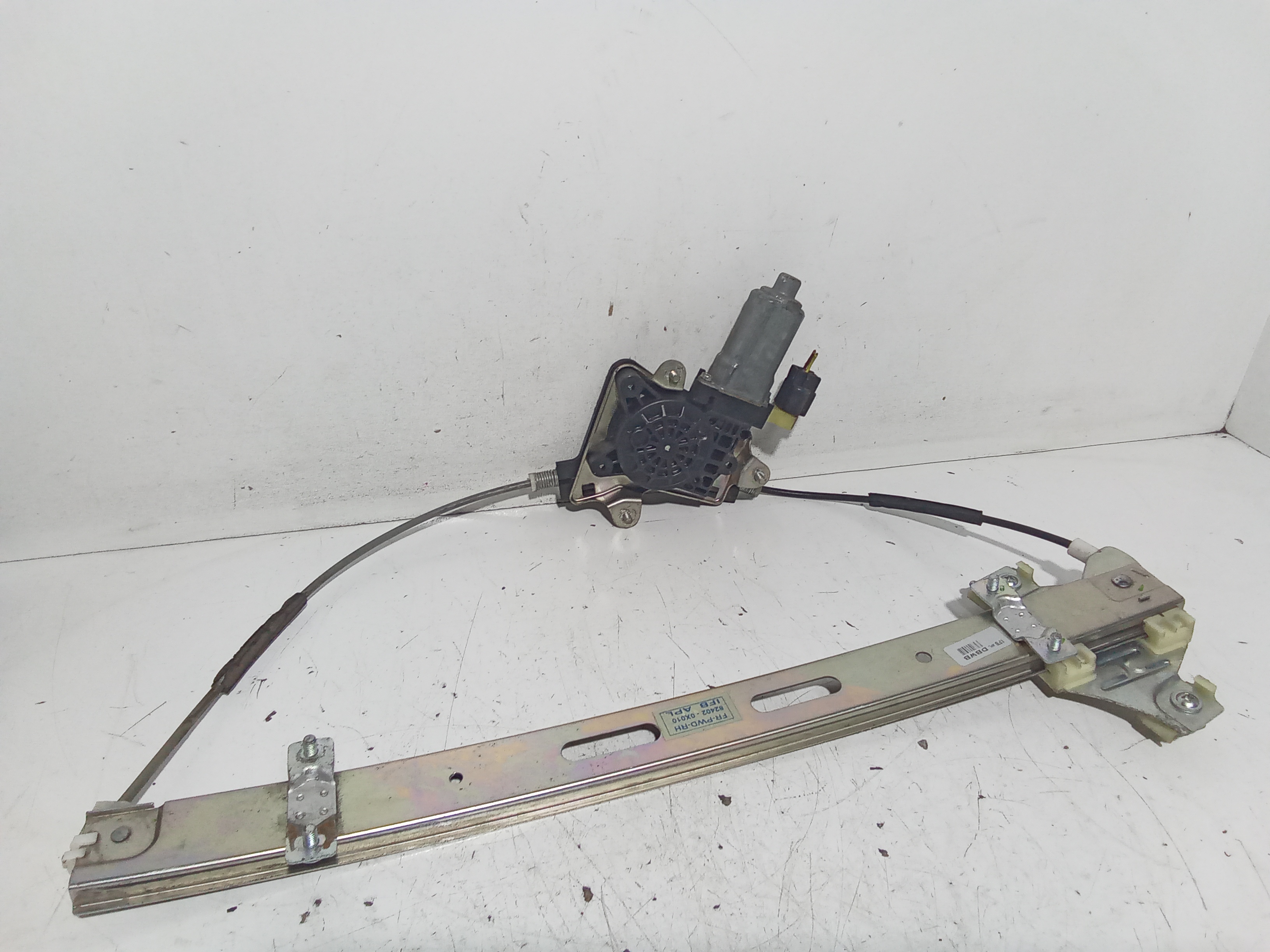 Alzacristallo Porta Ant. Destro 824020X000 Usato