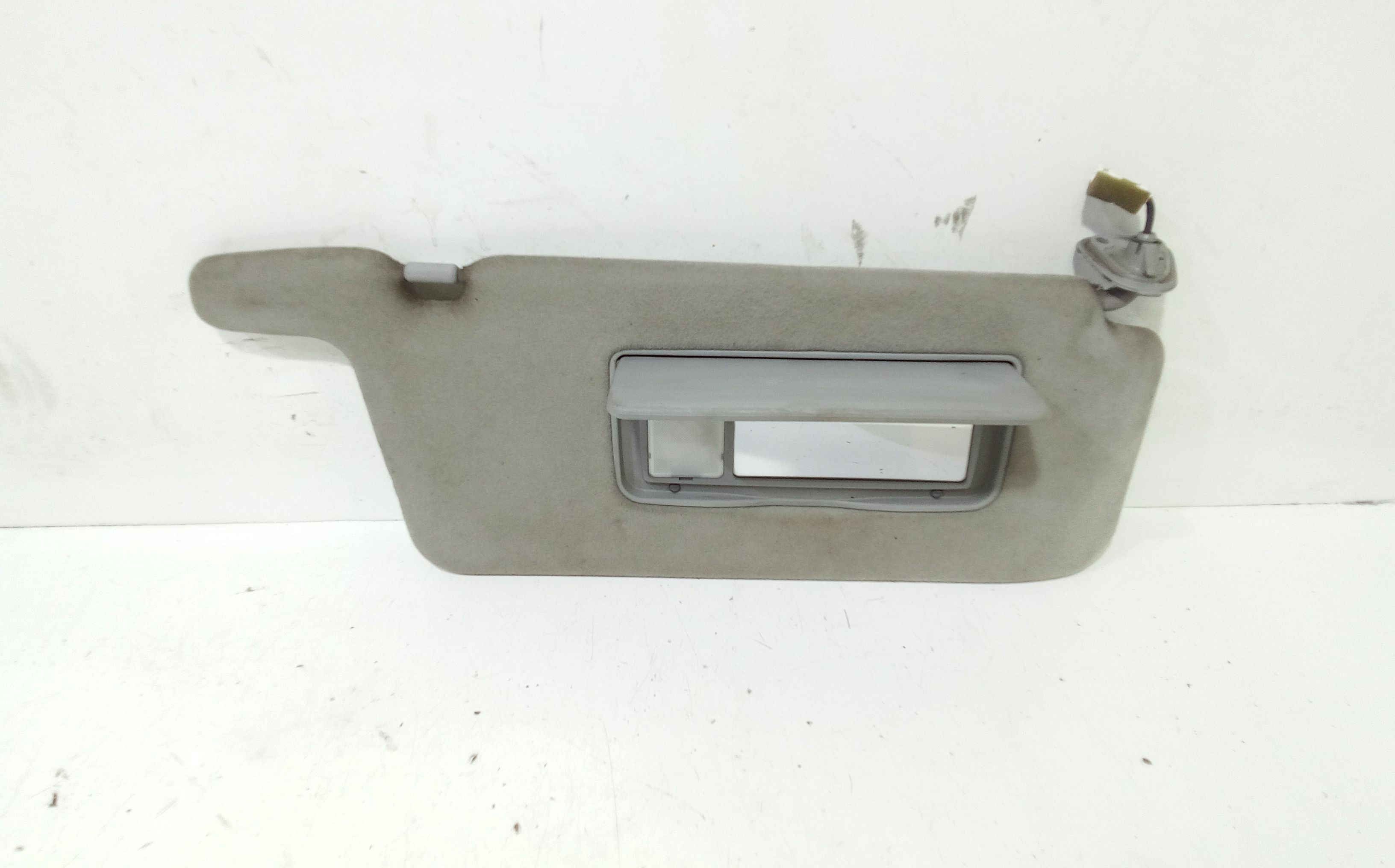 Aletta Parasole Parabrezza Destro 7431005110B2 Usato