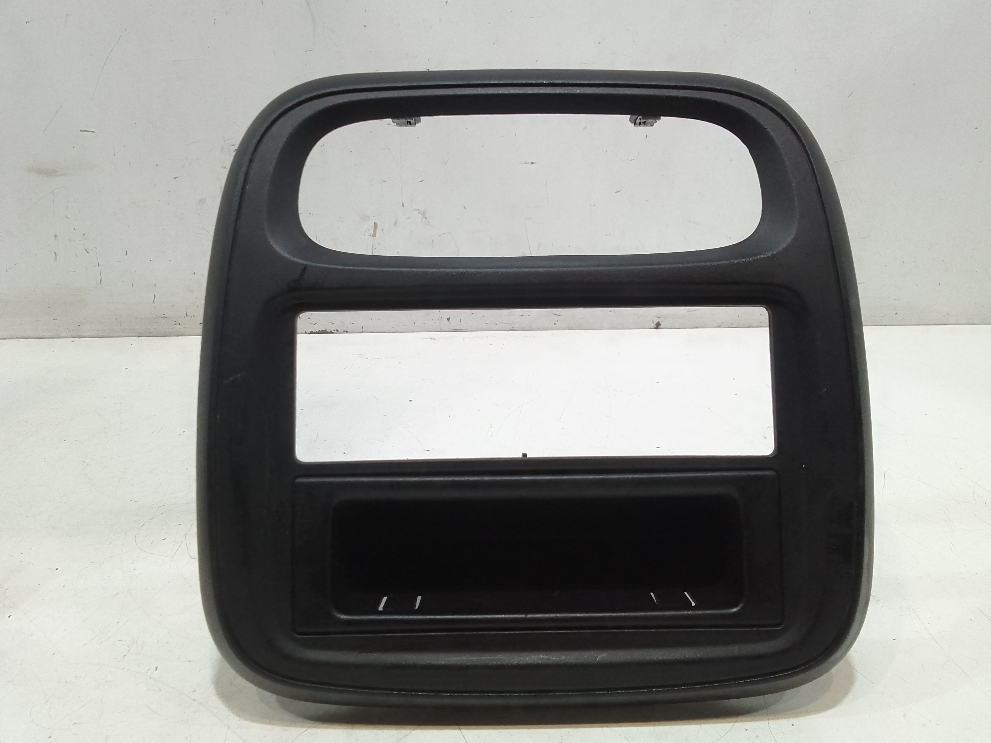 Rivestimento Centr. Cruscotto, Mascherina Portastrumenti Centr. Cruscotto Usato