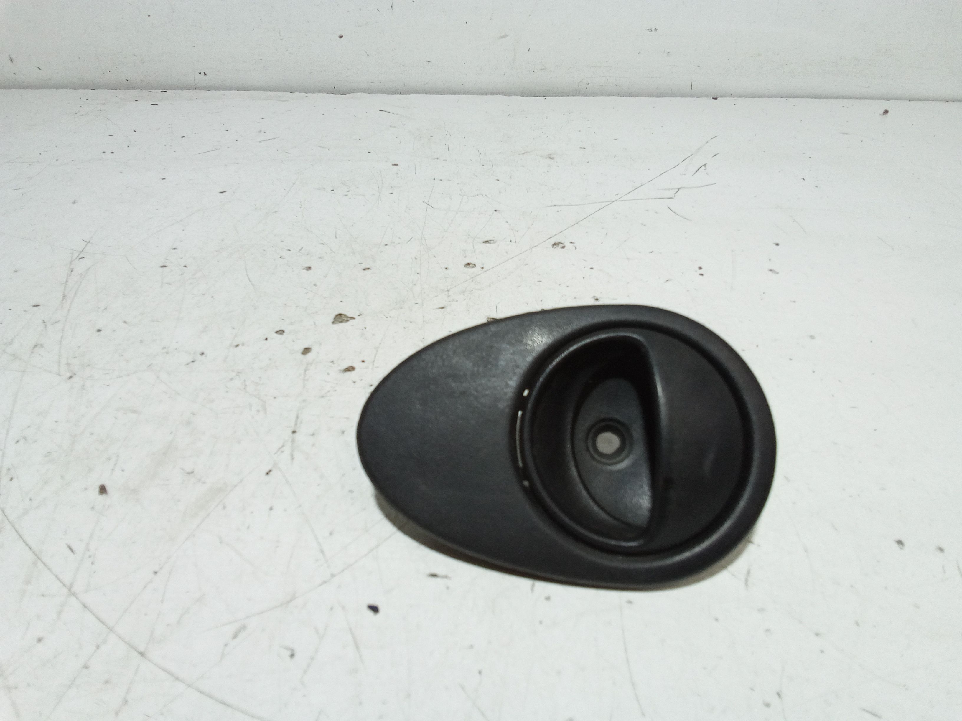 Maniglia Int. Apertura Porta Ant. Sinistro 96314568 Usato