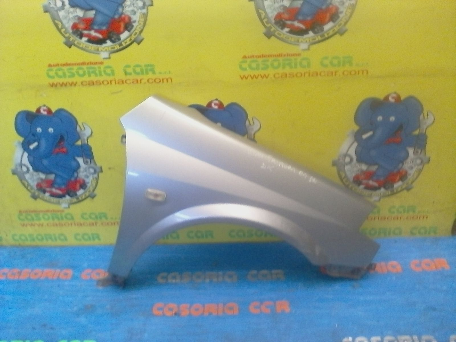 Parafango Ant. Destro 63100AV630 Usato