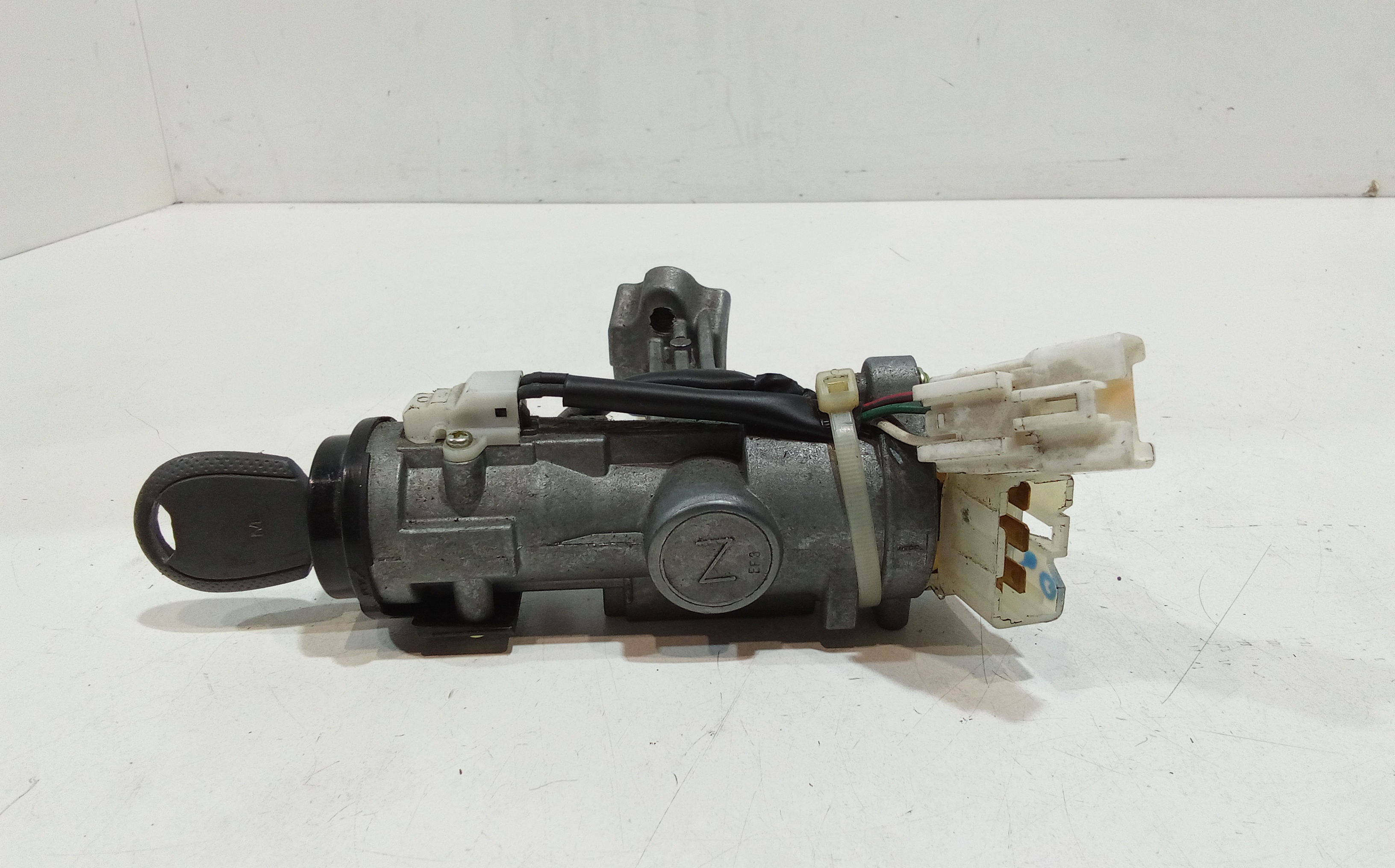 Commutatore Avviamento Con Cilindretti Serrature Usato