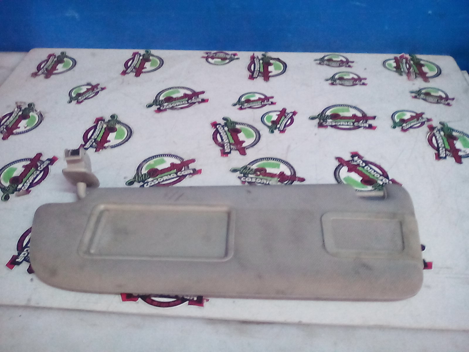 Aletta Parasole Parabrezza Sinistro 4F0857551AB1MB Usato