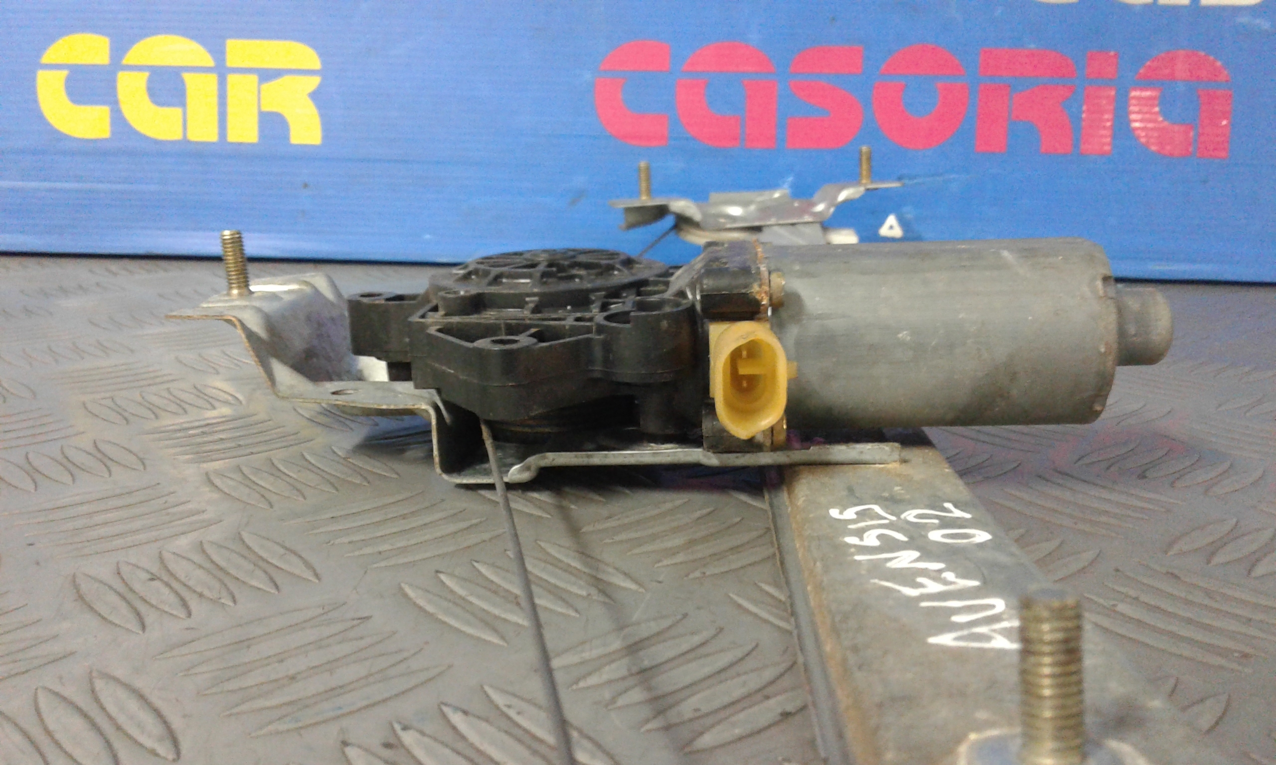 Alzacristallo Porta Ant. Destro Usato