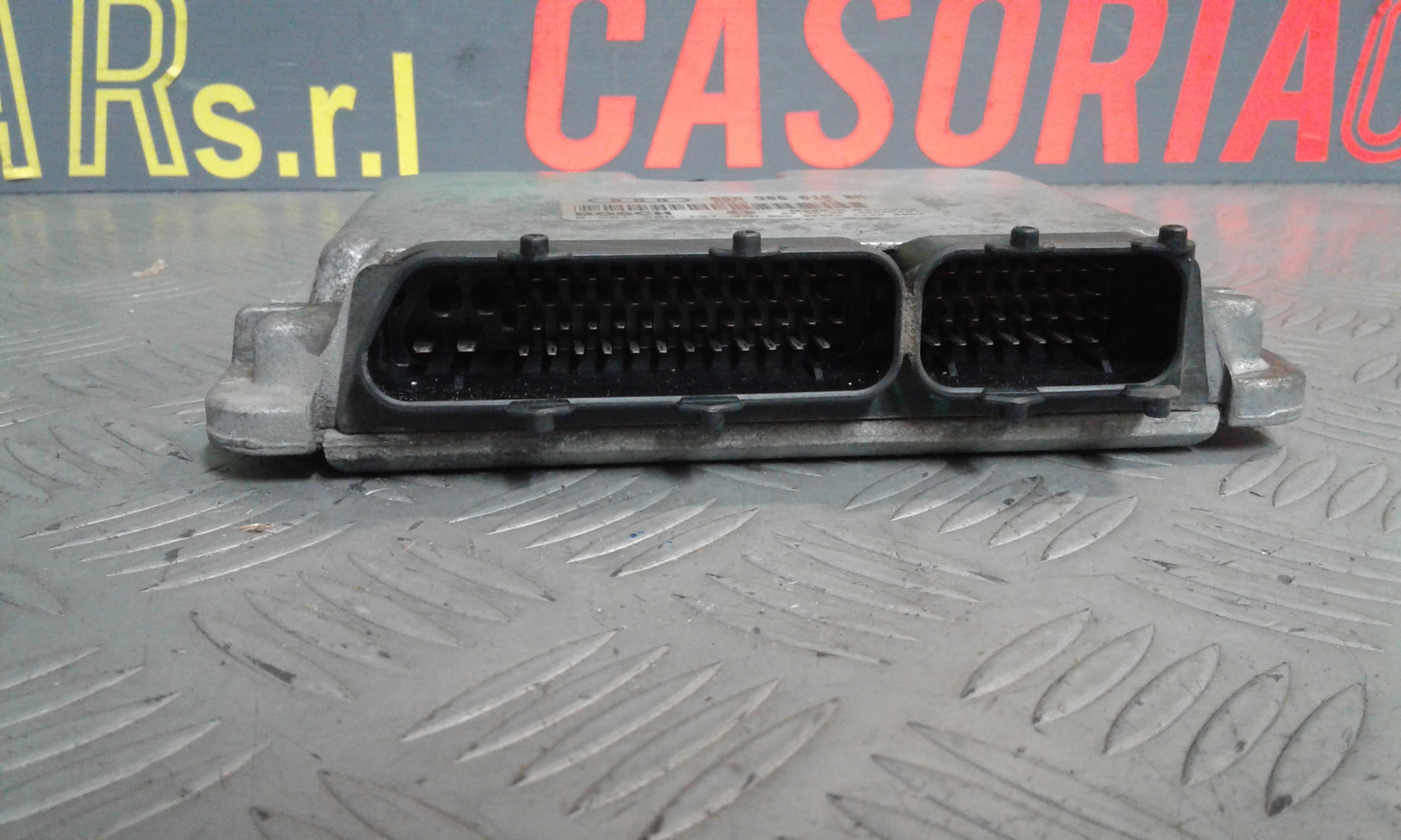 Centralina Iniezione 06A997019PX Usato