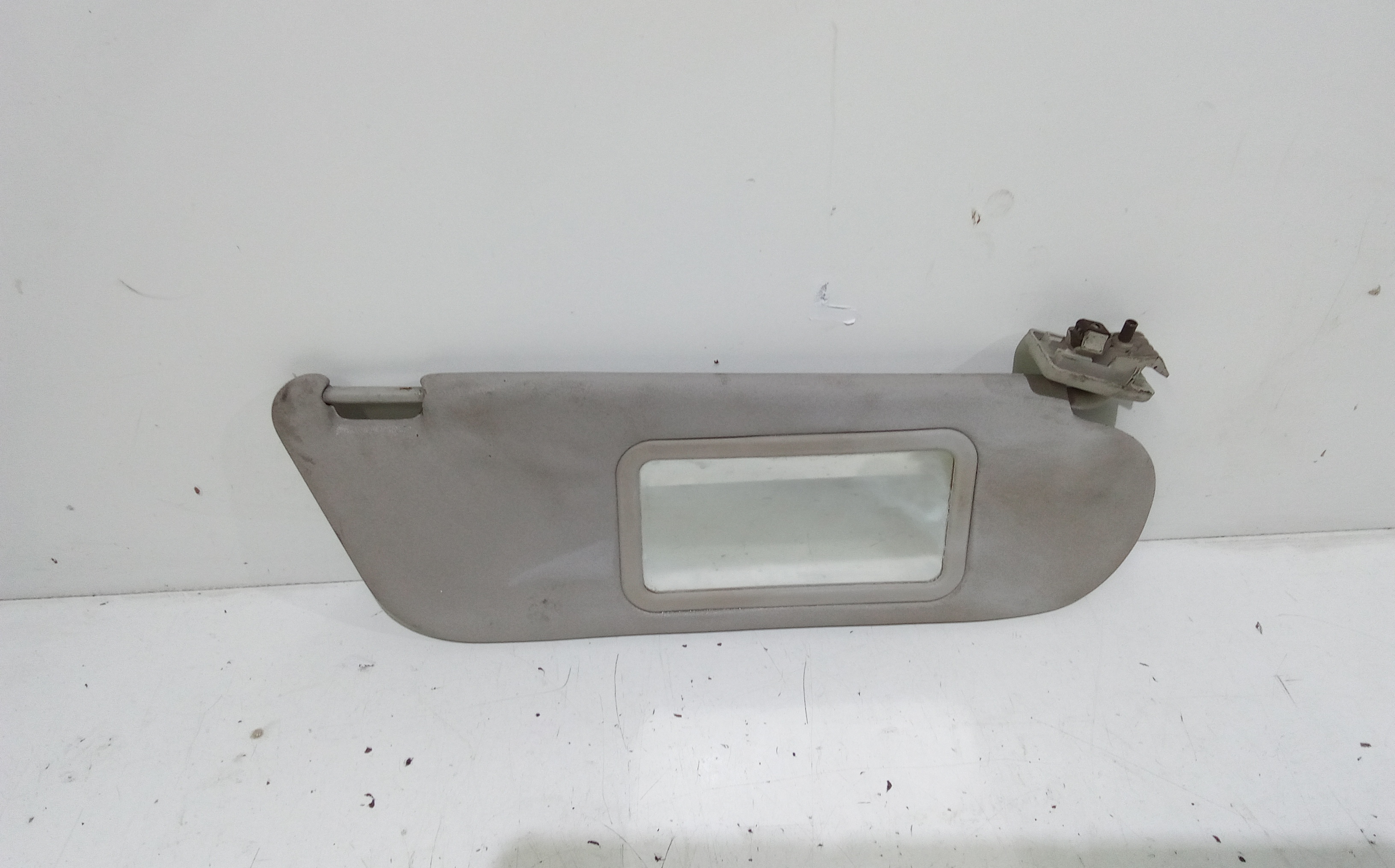 Aletta Parasole Parabrezza Destro 24454160 Usato