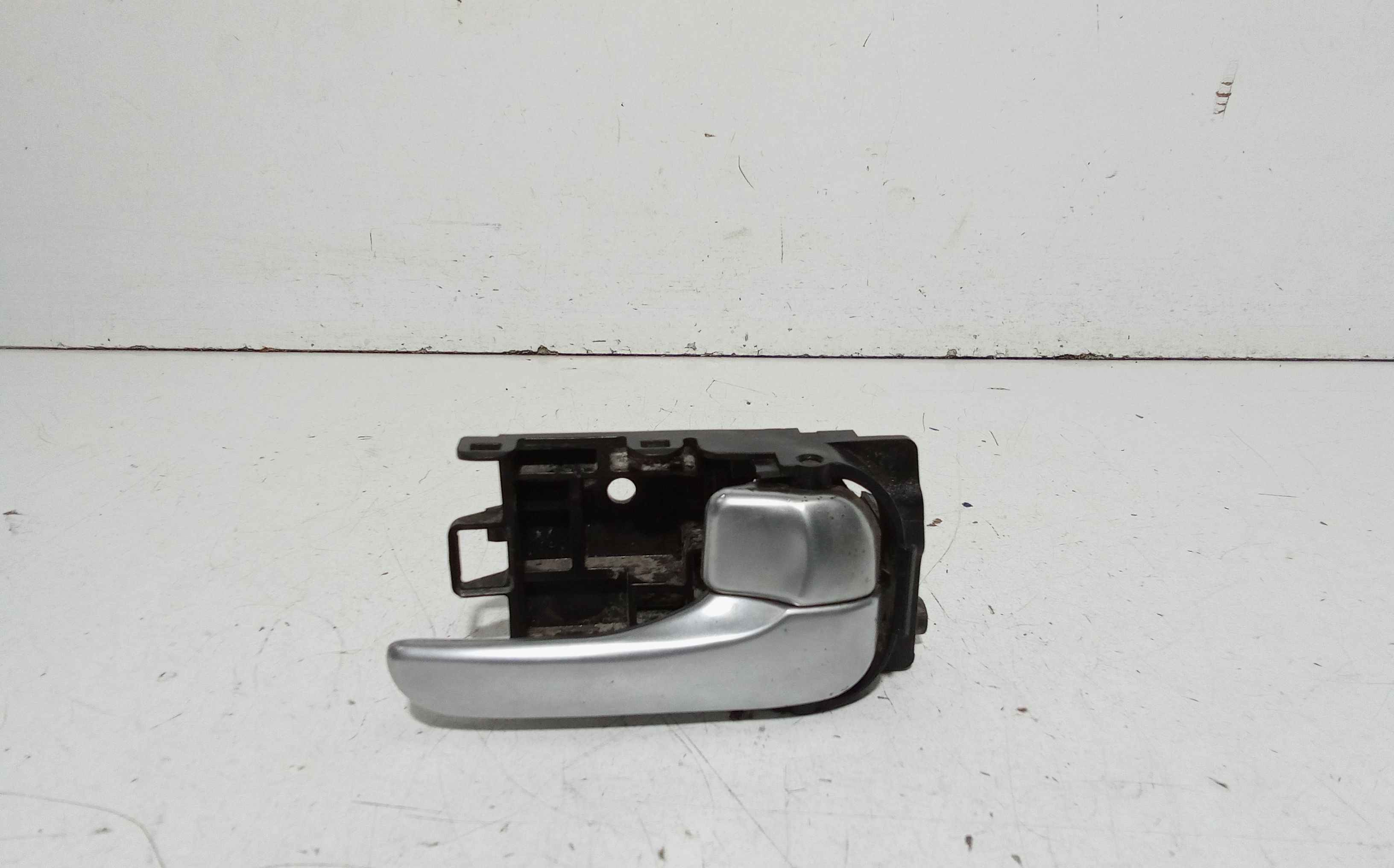 Maniglia Int. Apertura Porta Post. Destro Usato