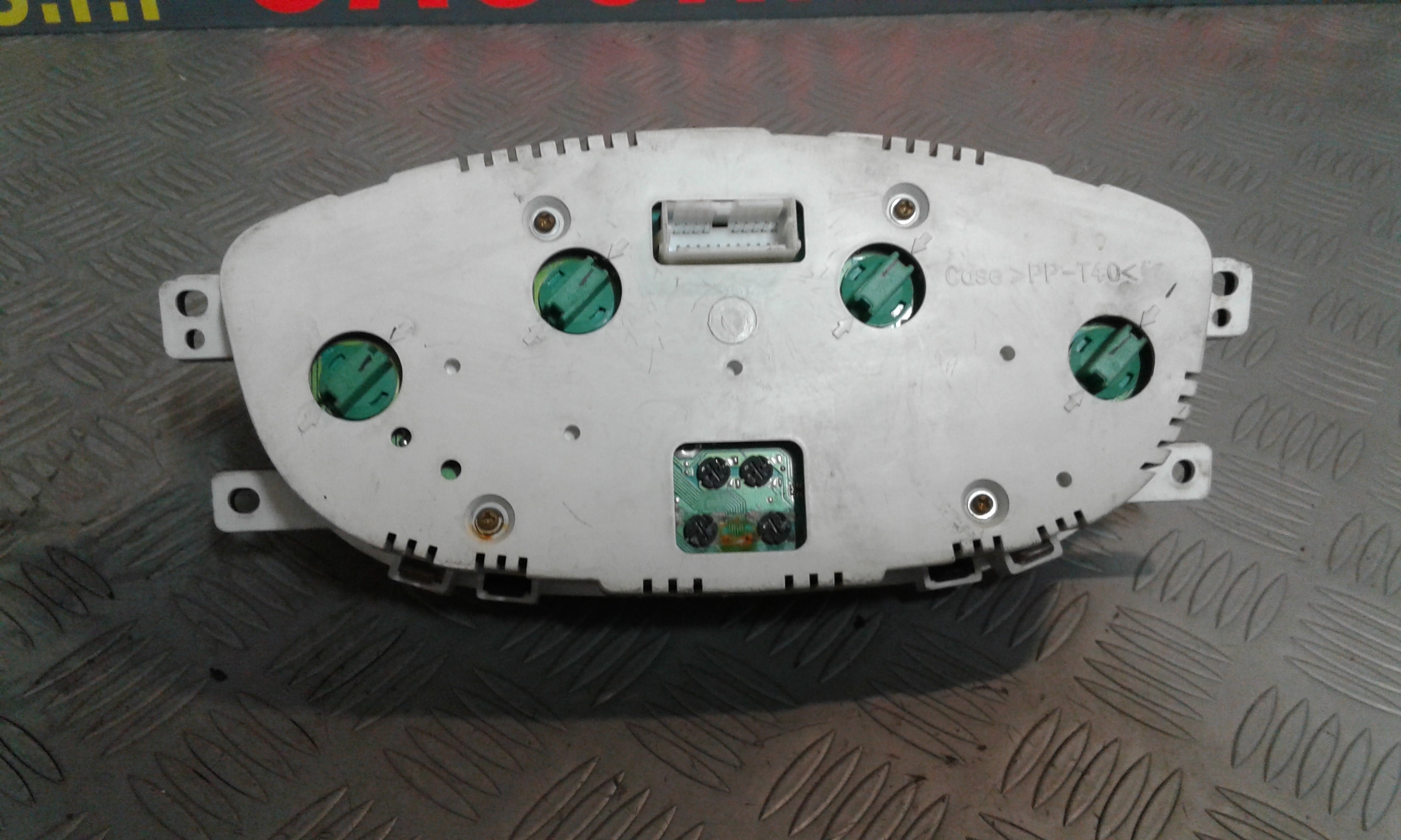 Quadro Portastrumenti Usato