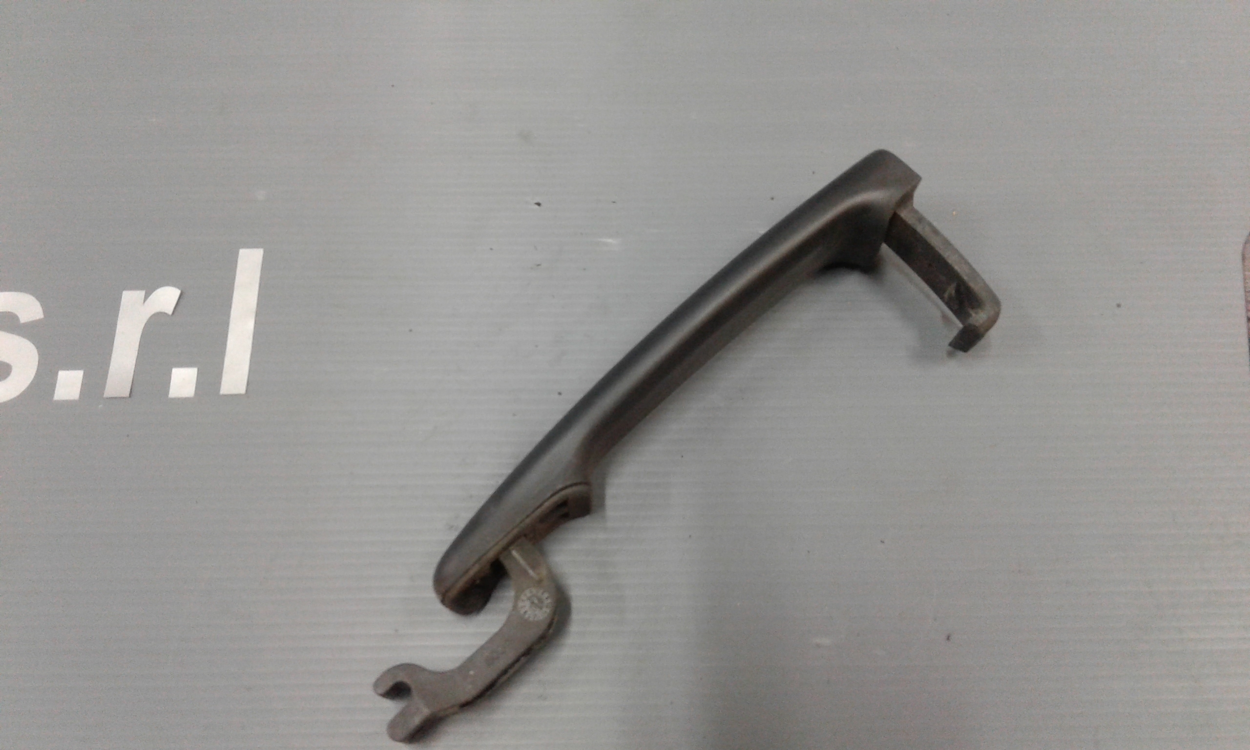 Maniglia Porta Post. Sinistro 9101W2 Usato