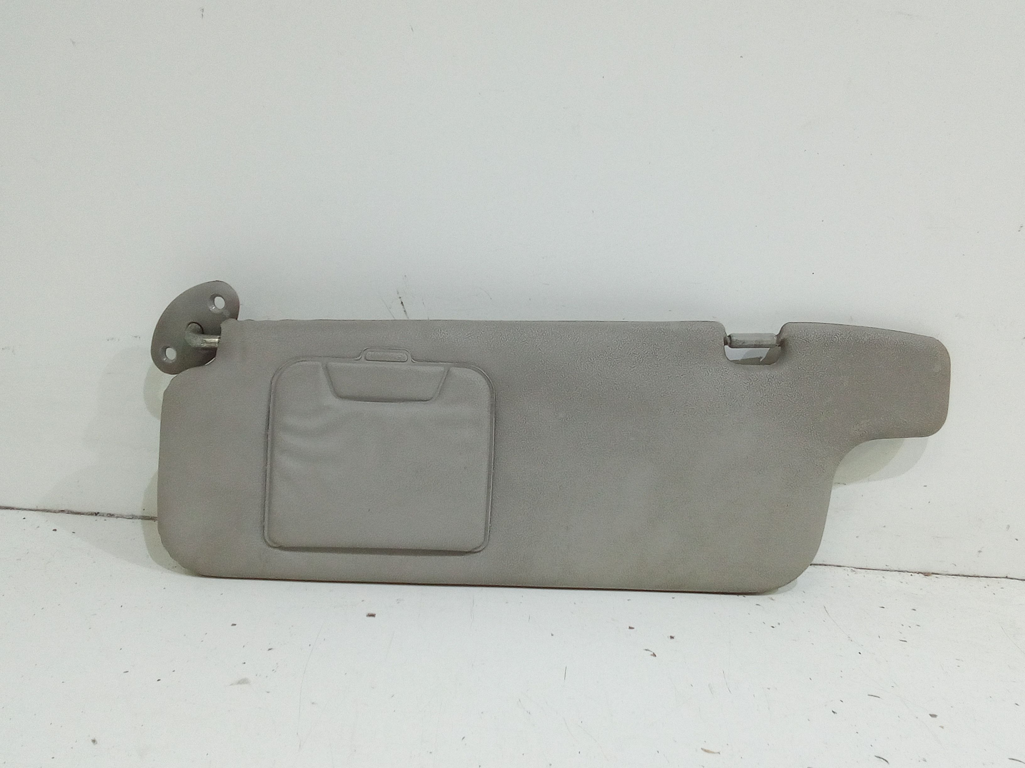 Aletta Parasole Parabrezza Sinistro 743200D031B0 Usato