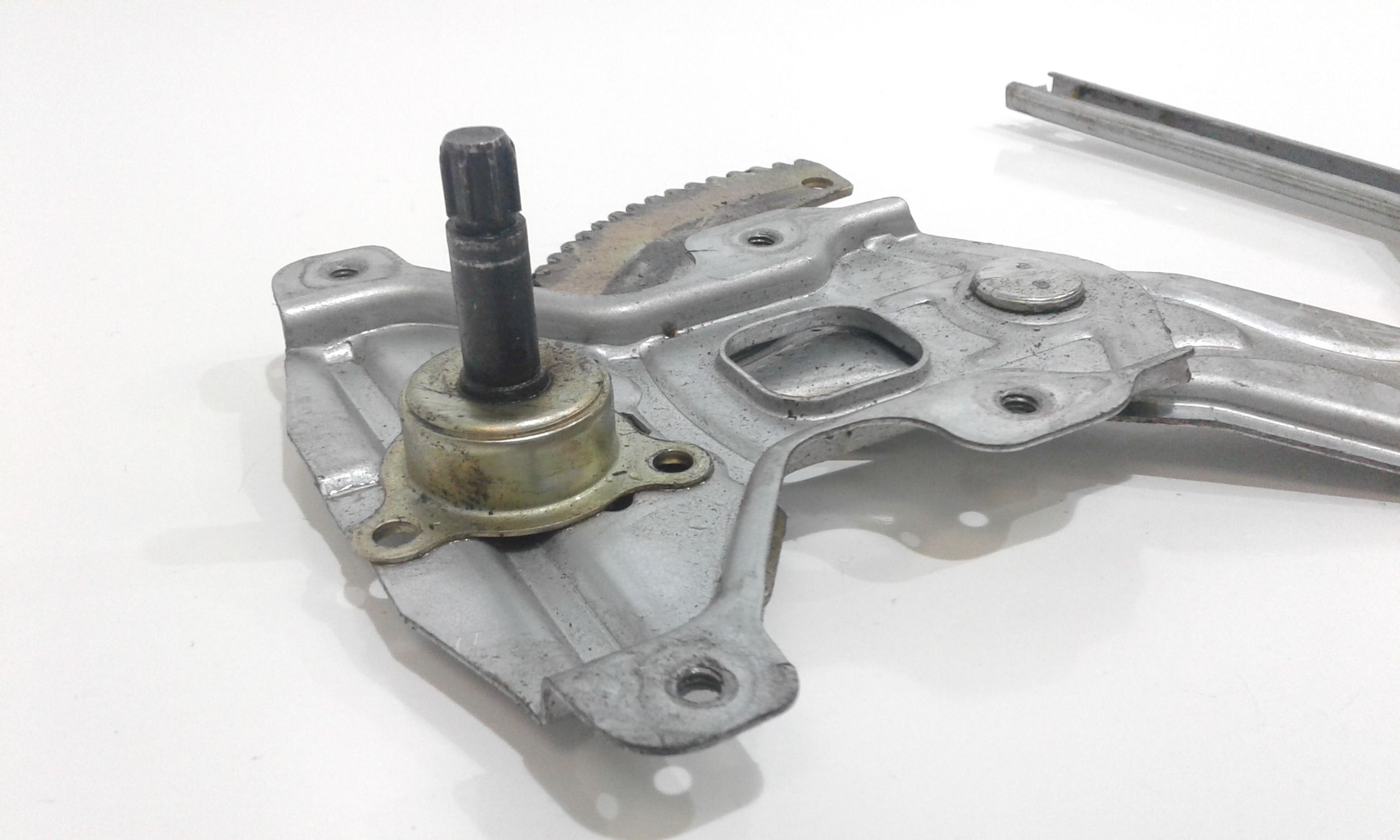 Alzacristallo Porta Post. Destro 96601487 Usato