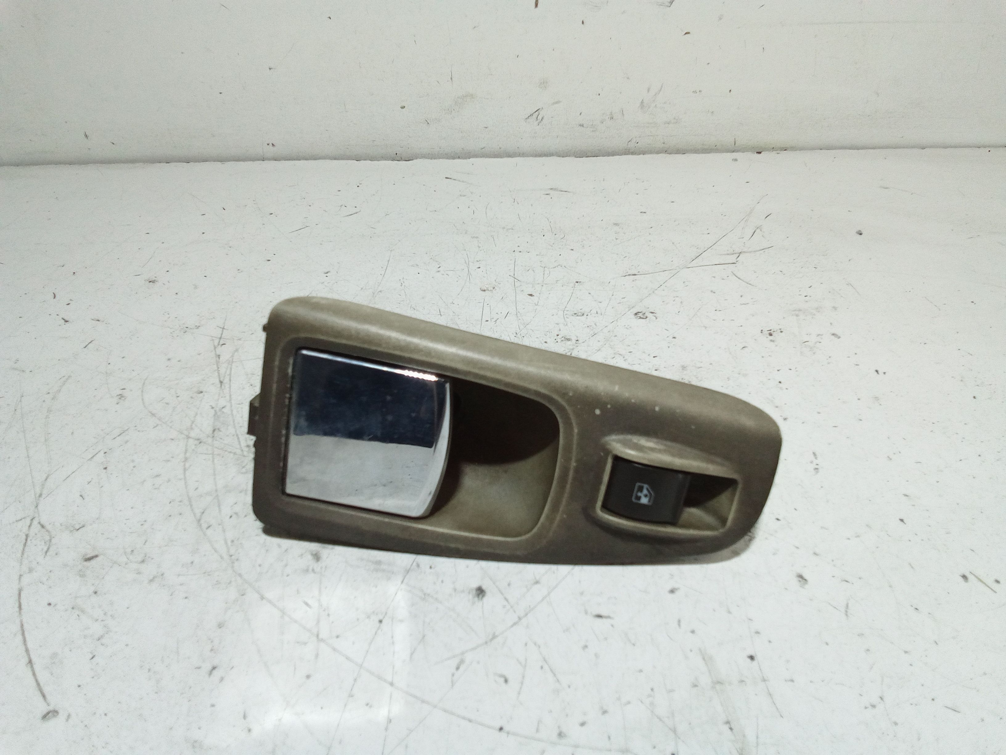 Maniglia Porta Ant. Destro 735369028 Usato